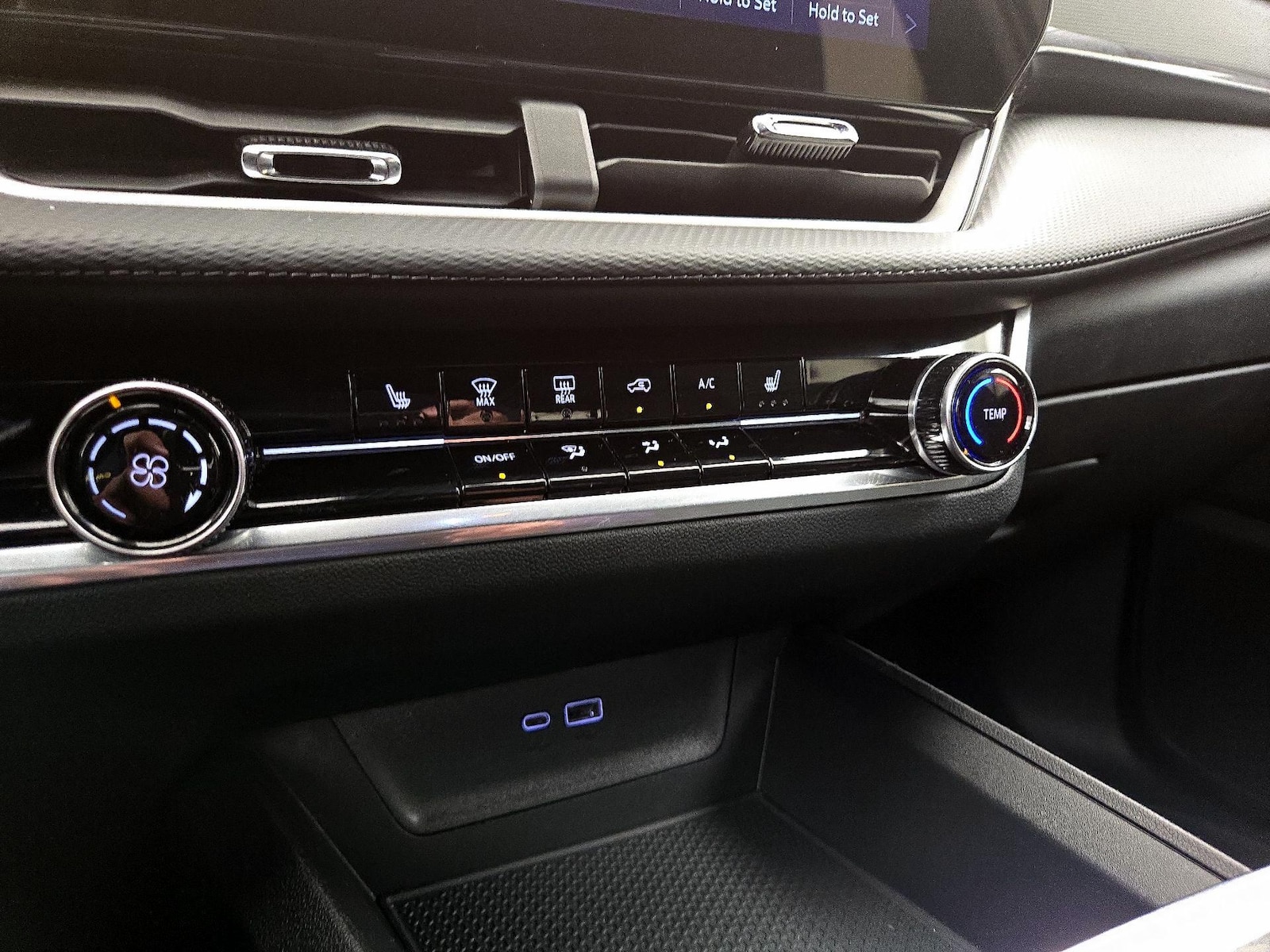 2025 Chevrolet Equinox LT - Photo 17