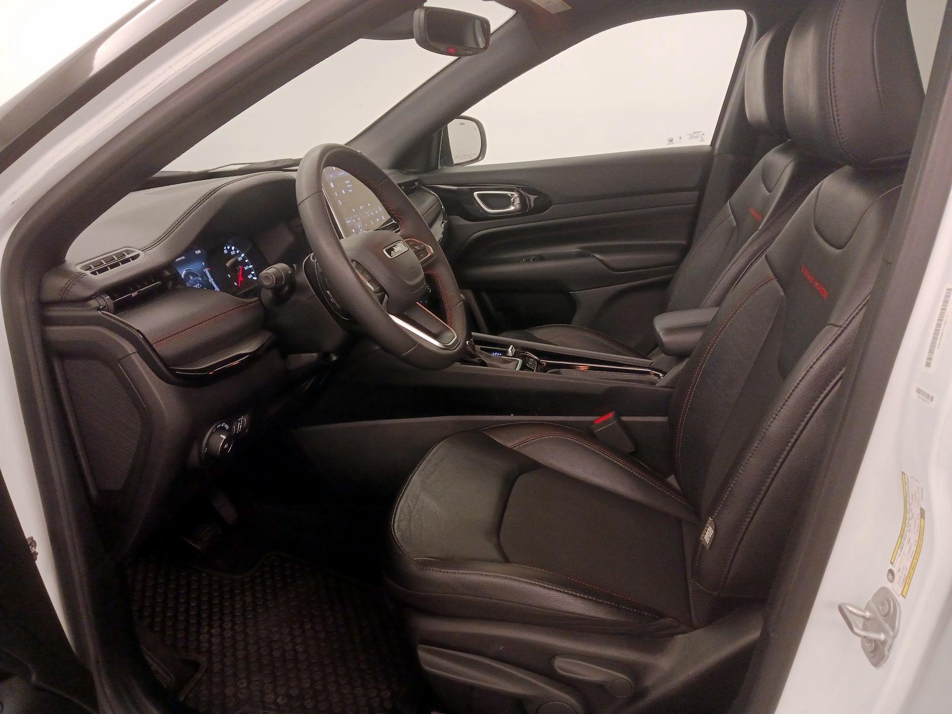 Thumbnail: 2025 Jeep Compass - 11