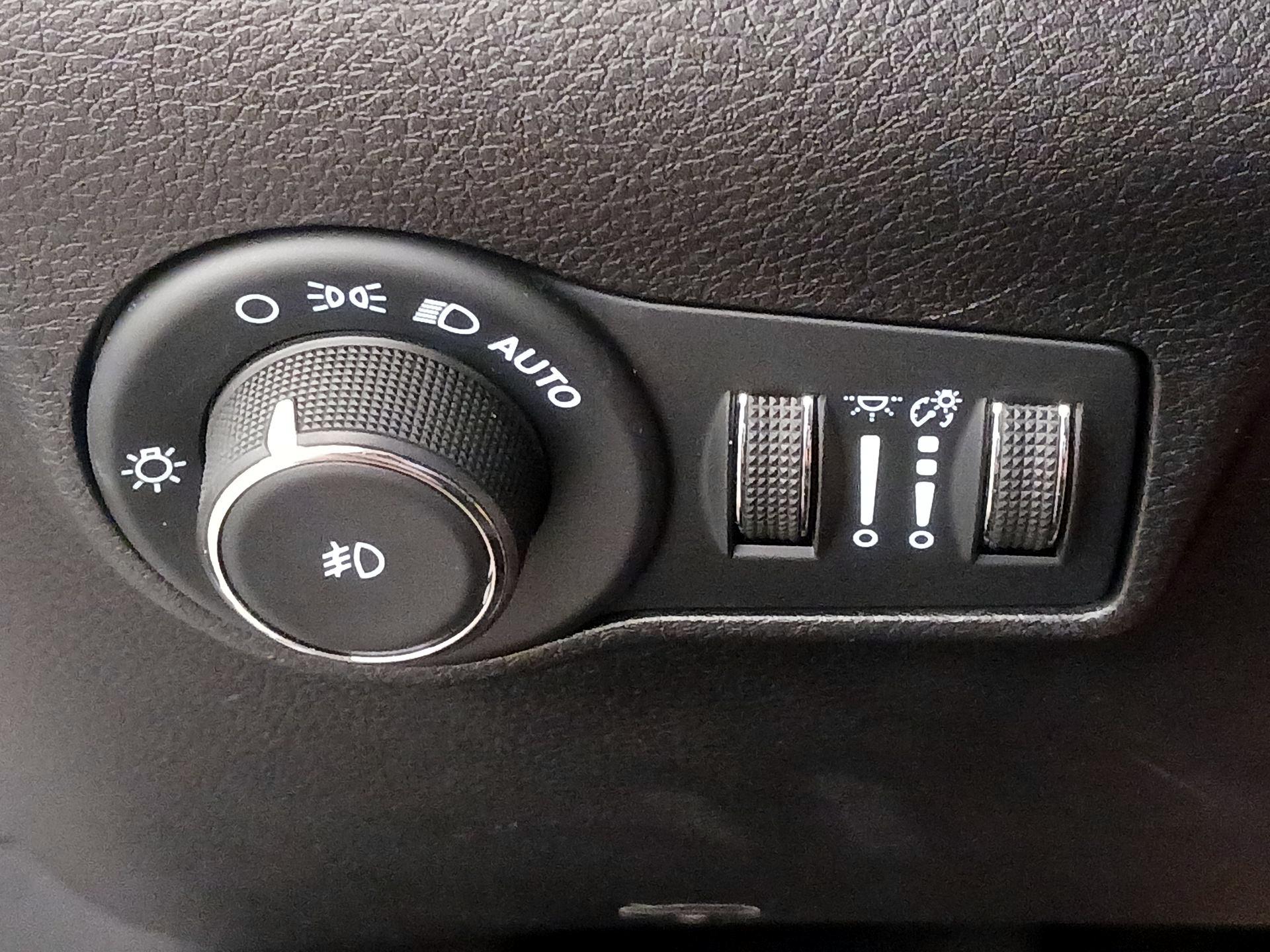 Thumbnail: 2025 Jeep Compass - 13