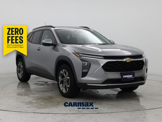 Silver 2025 Chevrolet Trax SUV / Crossover Front-Wheel Drive Automatic