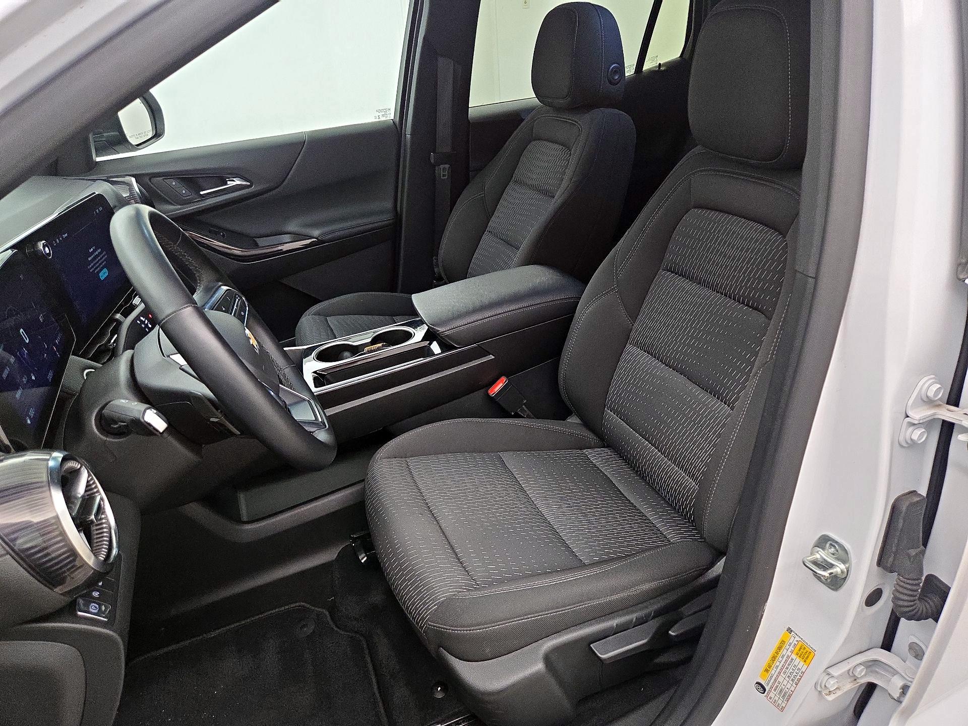 Thumbnail: 2025 Chevrolet Equinox - 11