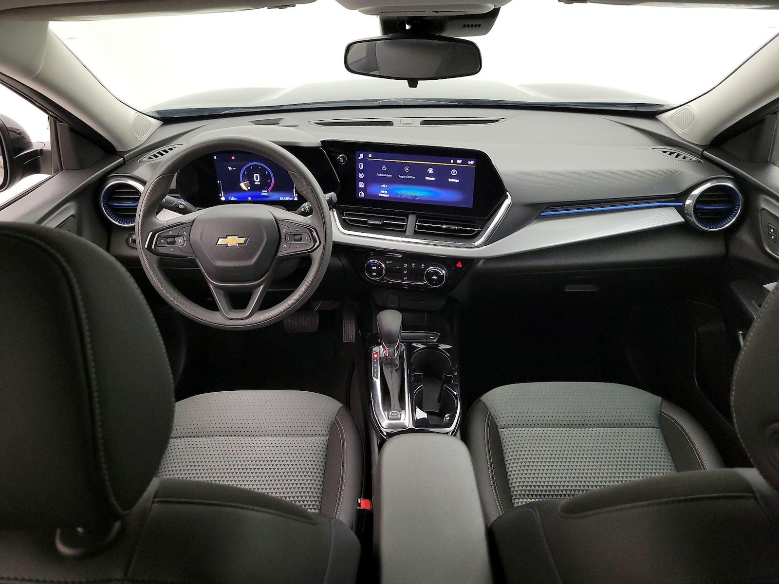 2025 Chevrolet Trax LT - Photo 10