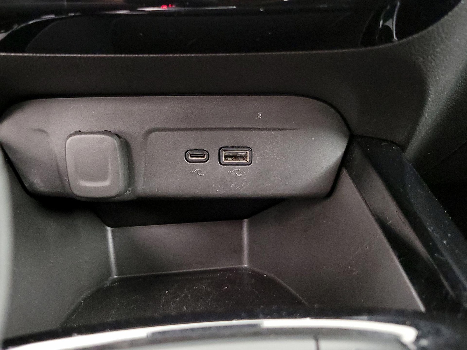 2025 Chevrolet Trax LT - Photo 19
