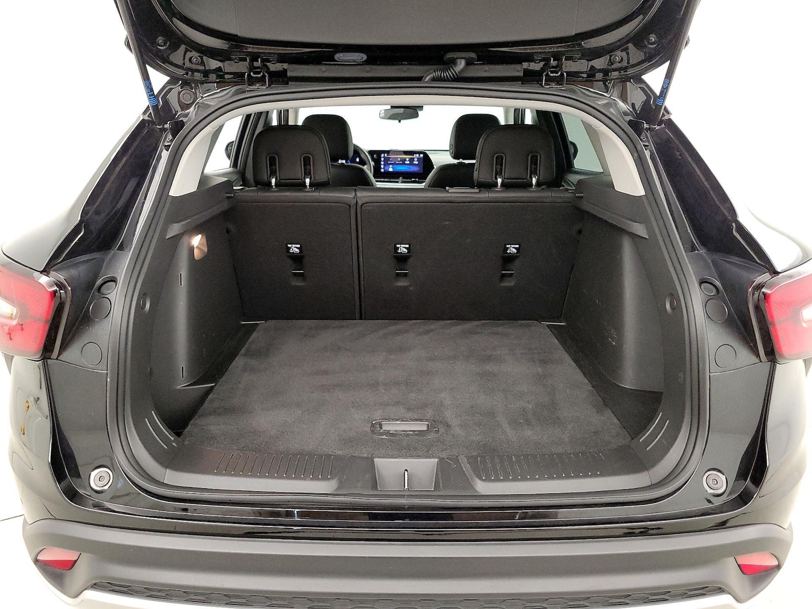 2025 Chevrolet Trax LT - Photo 21