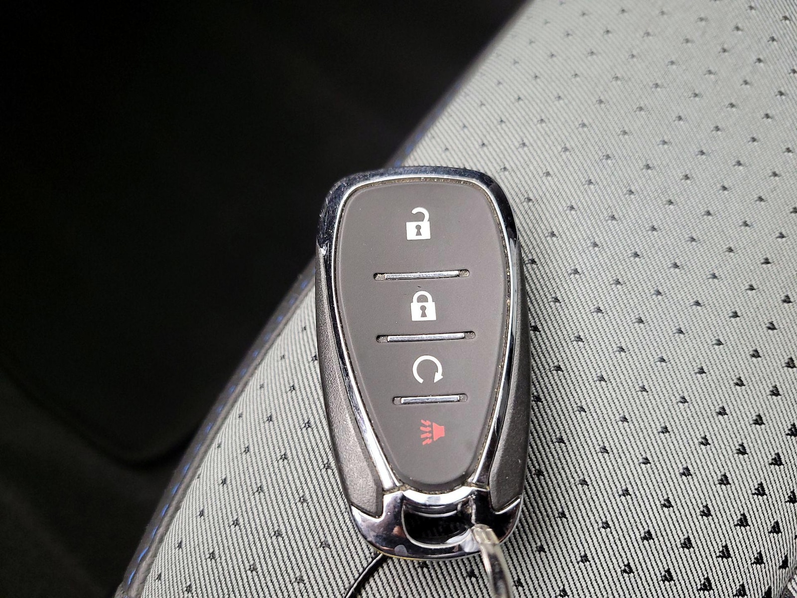 2025 Chevrolet Trax LT - Photo 23