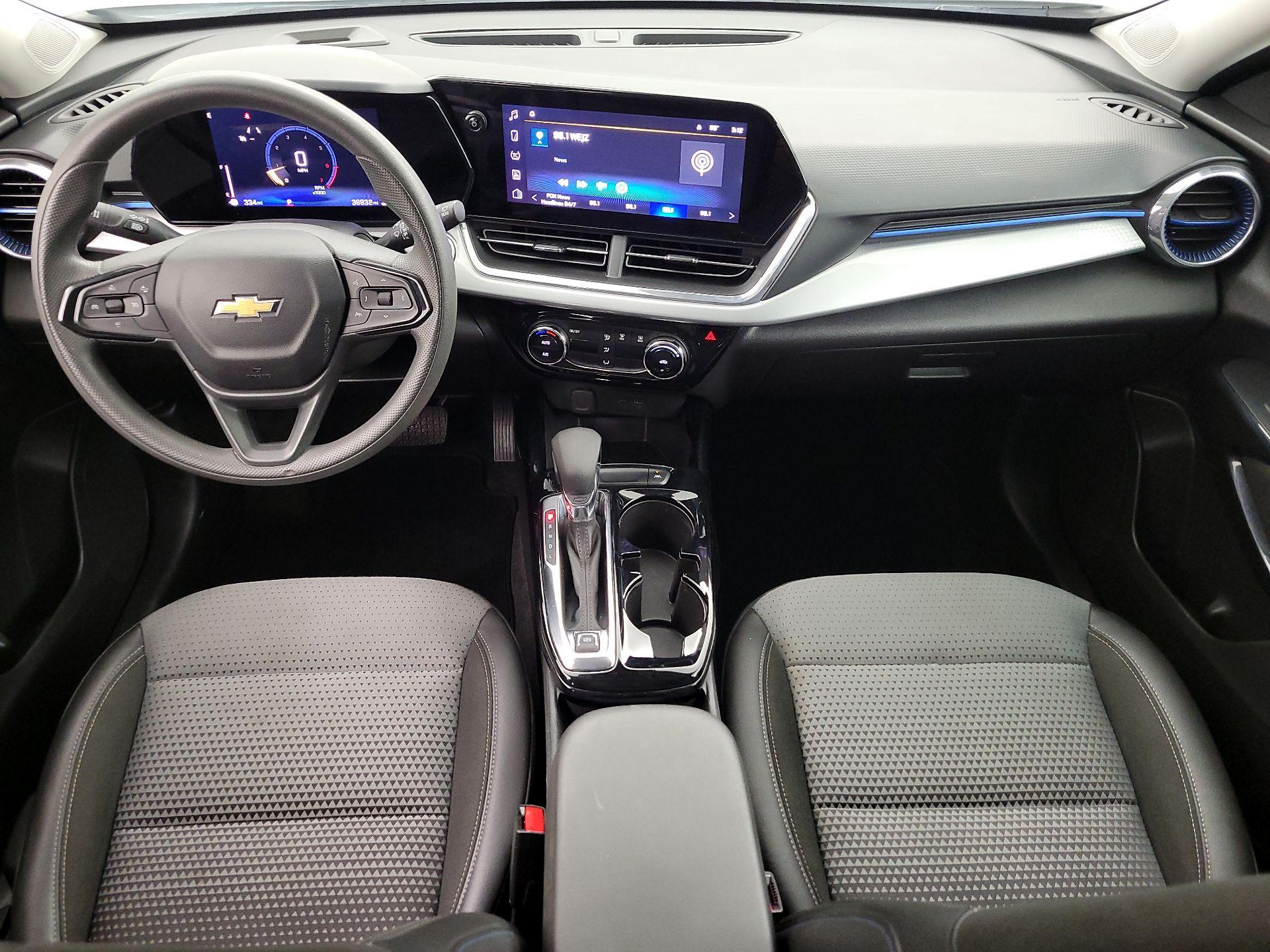 Thumbnail: 2025 Chevrolet Trax - 9