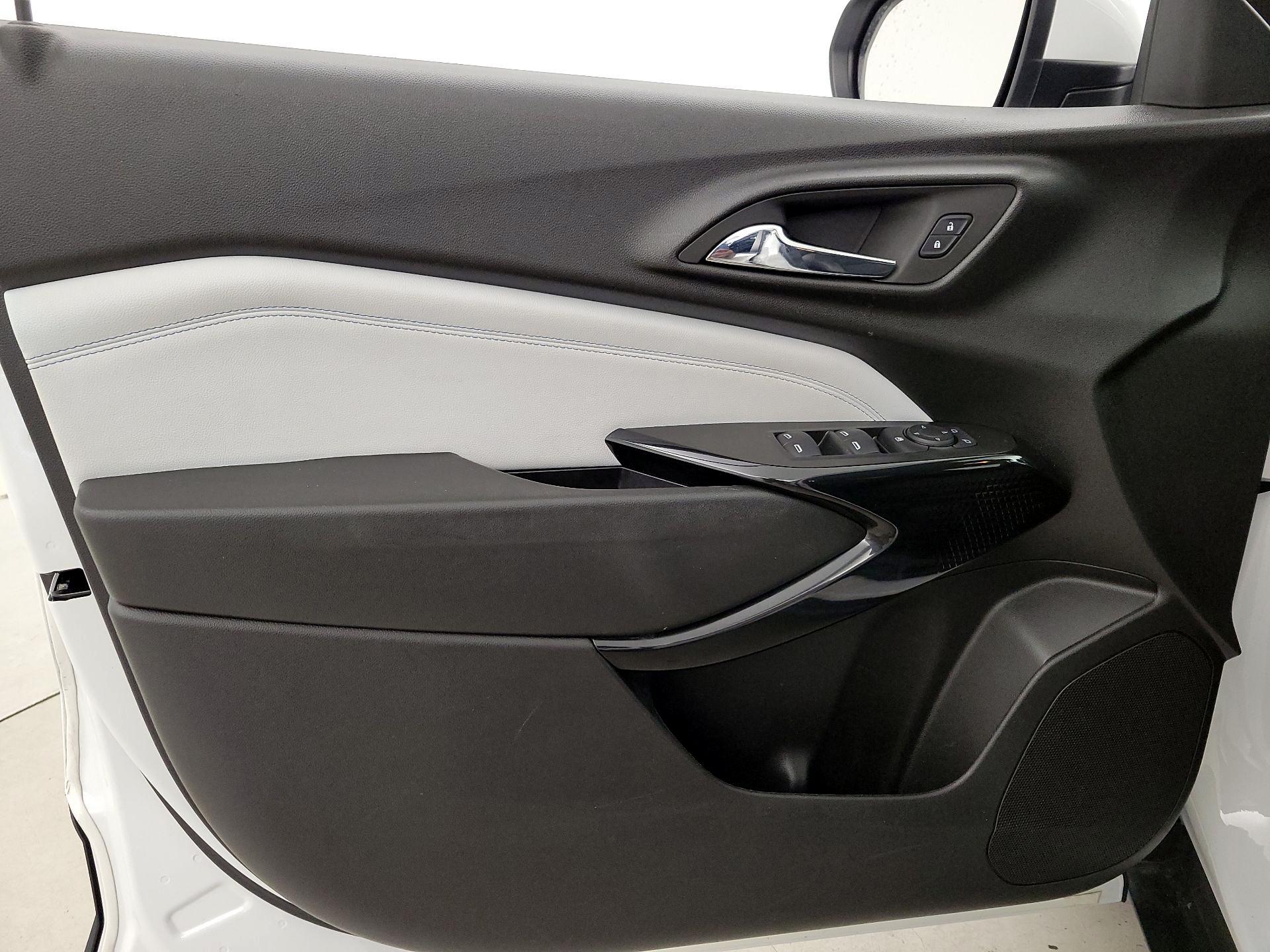 Thumbnail: 2025 Chevrolet Trax - 12
