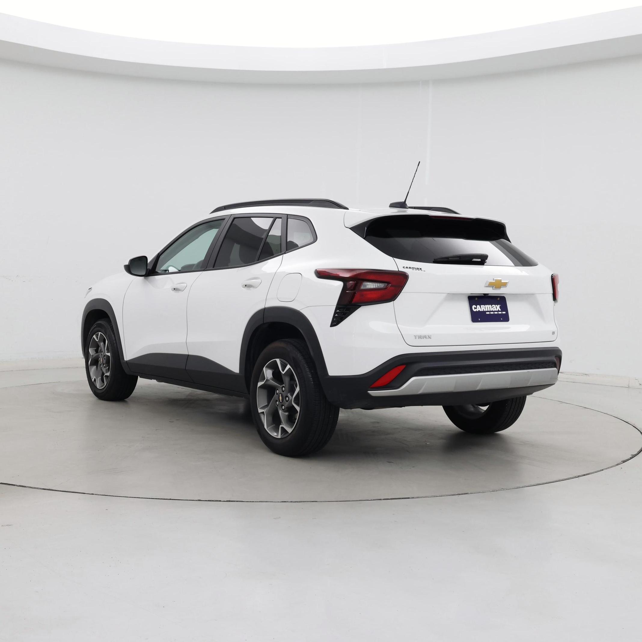 Thumbnail: 2025 Chevrolet Trax - 2