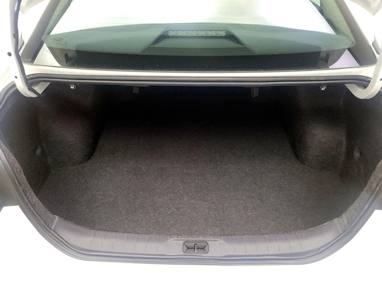 2025 Nissan Altima SV - Photo 21