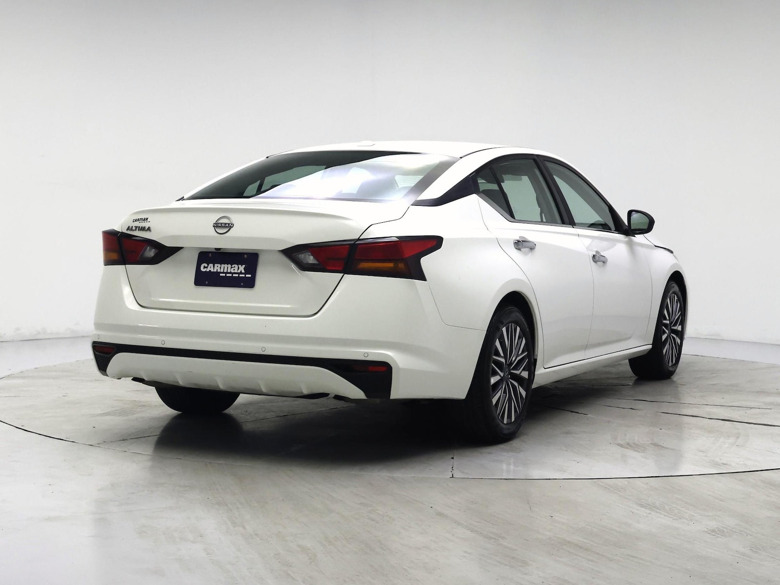 2025 Nissan Altima SV - Photo 9