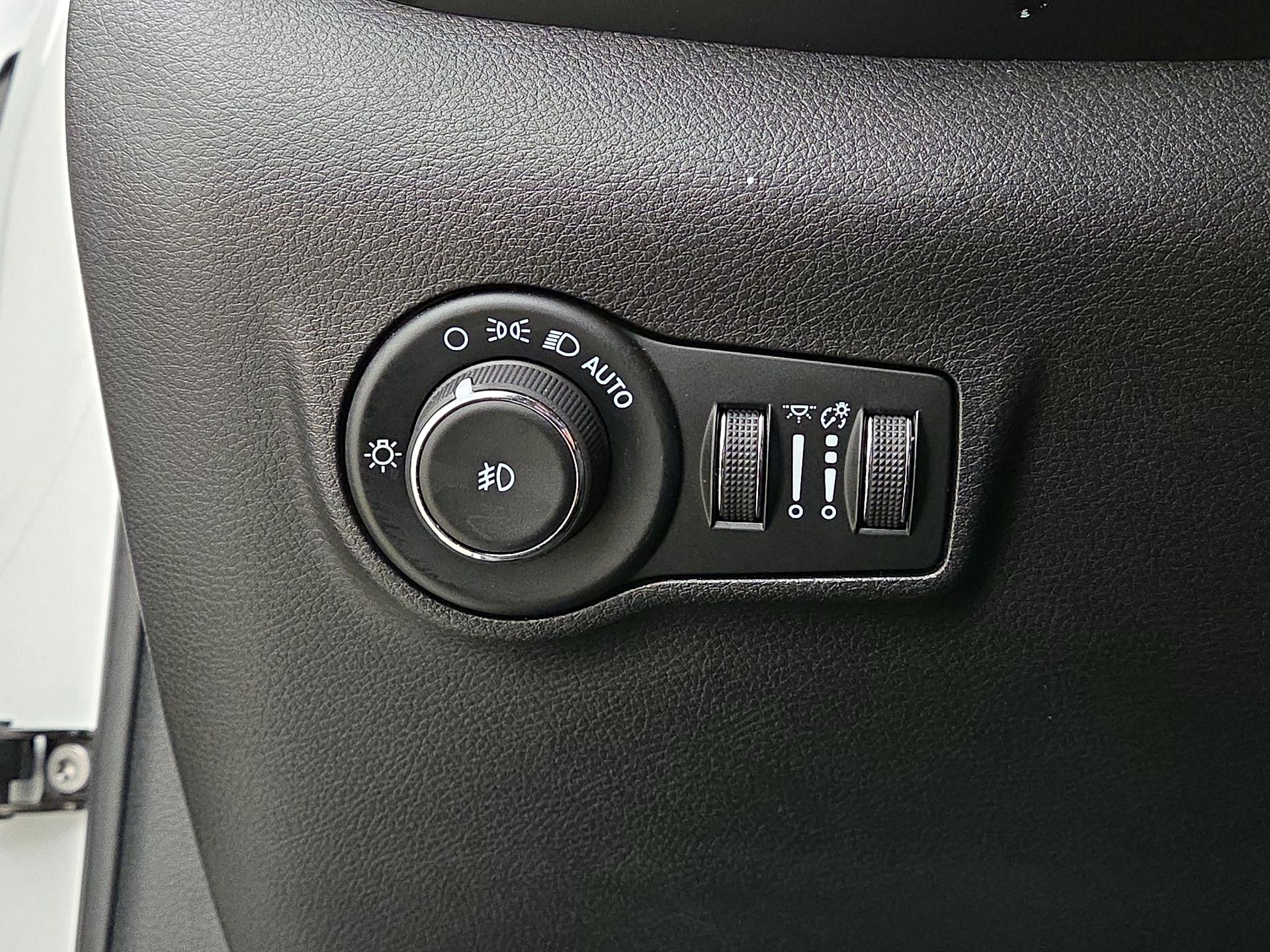 Thumbnail: 2025 Jeep Compass - 13