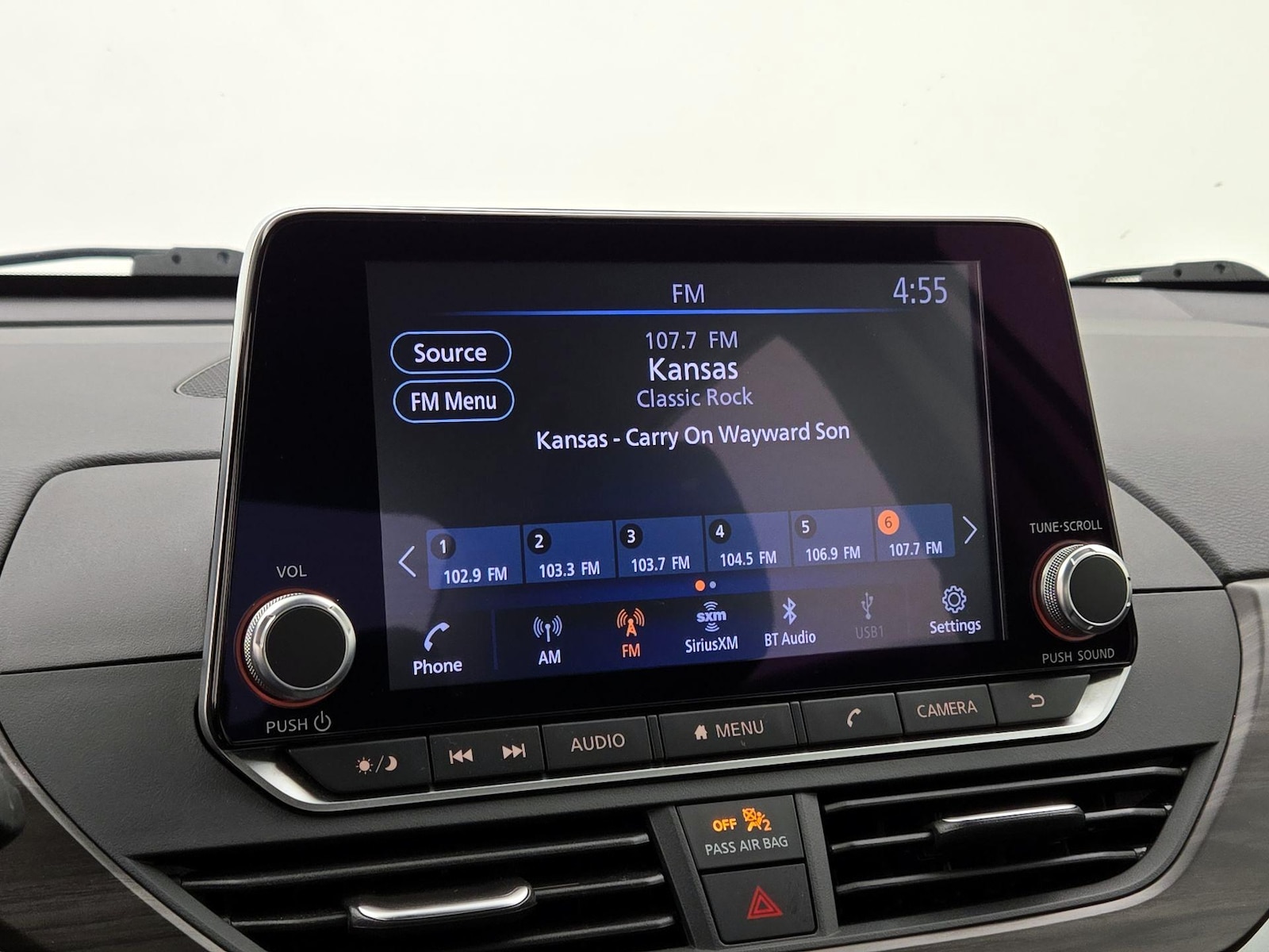 2025 Nissan Altima SV - Photo 16