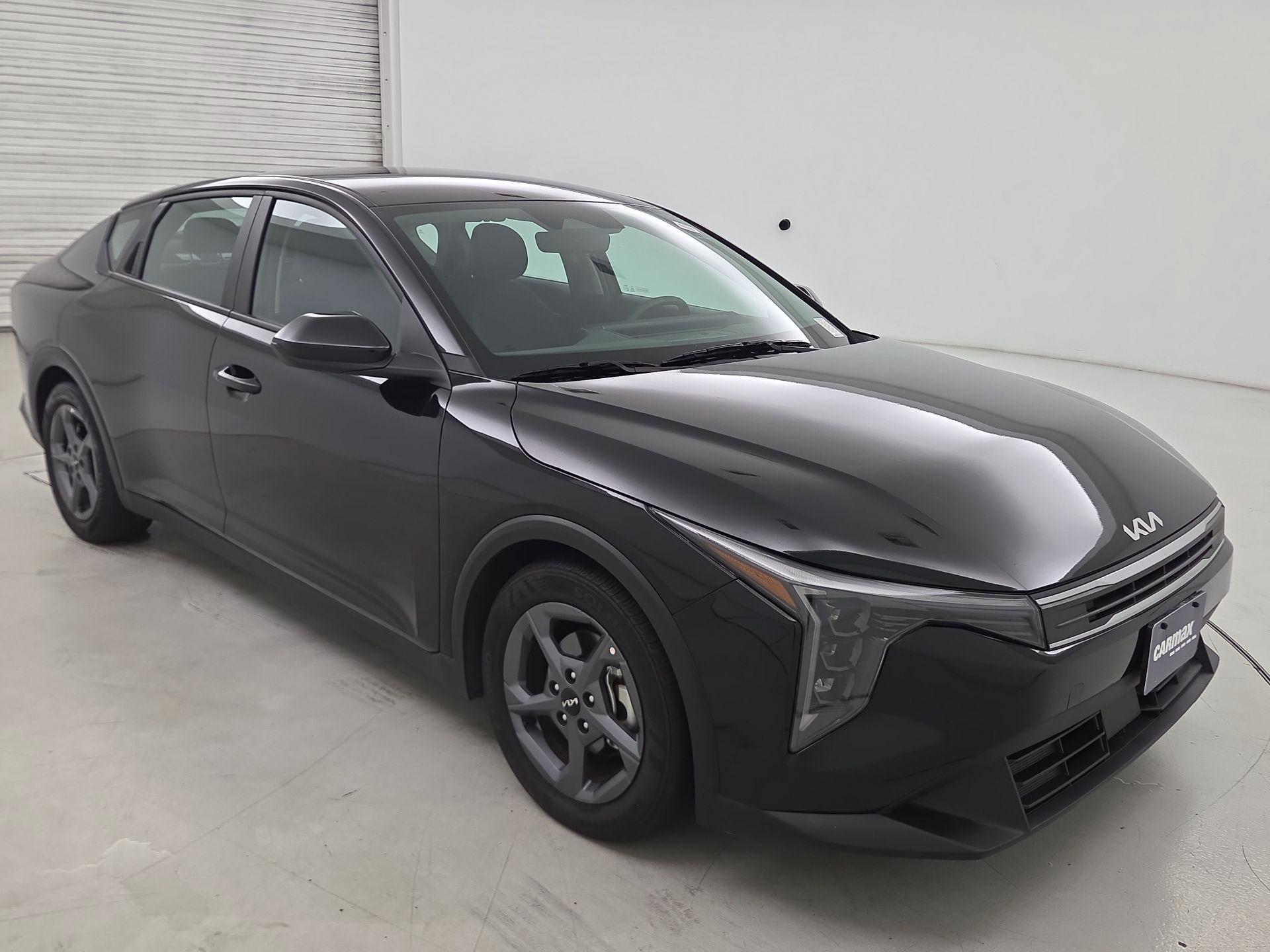 Thumbnail: 2025 Kia K4 - 1