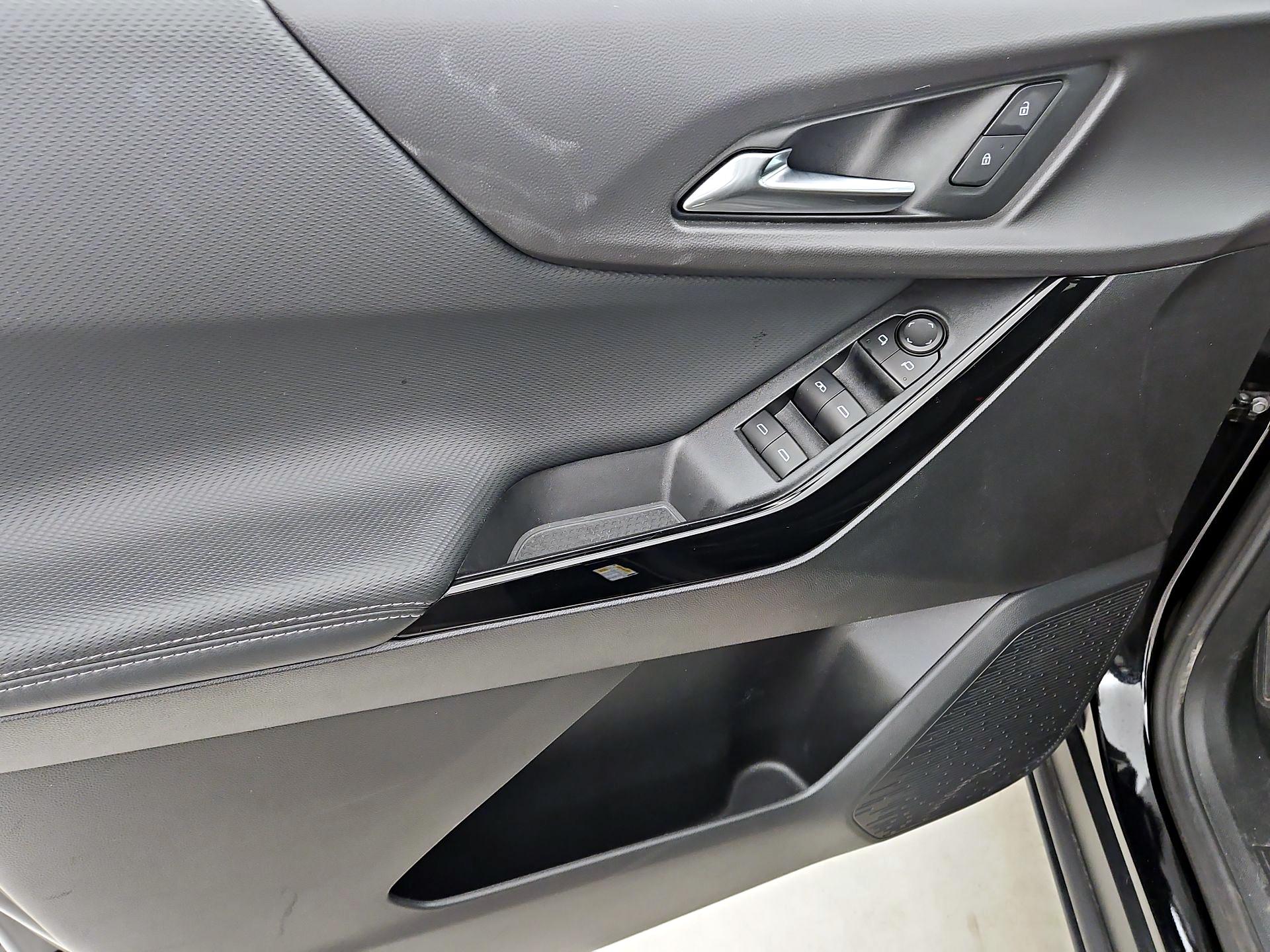 Thumbnail: 2025 Chevrolet Equinox - 12