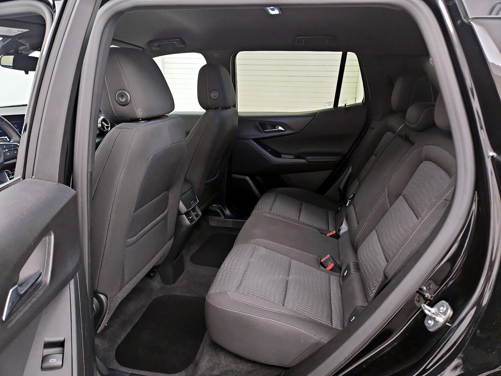 2025 Chevrolet Equinox LT - Photo 21