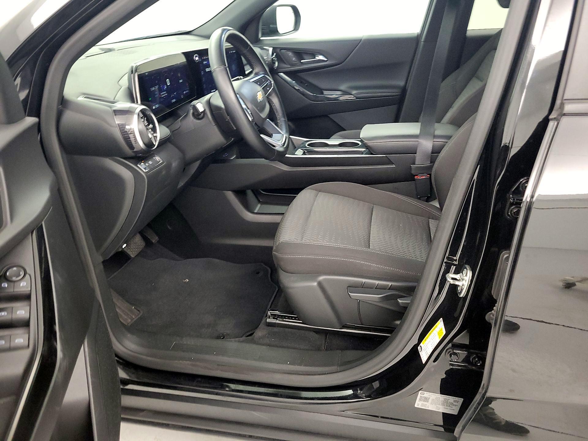Thumbnail: 2025 Chevrolet Equinox - 11