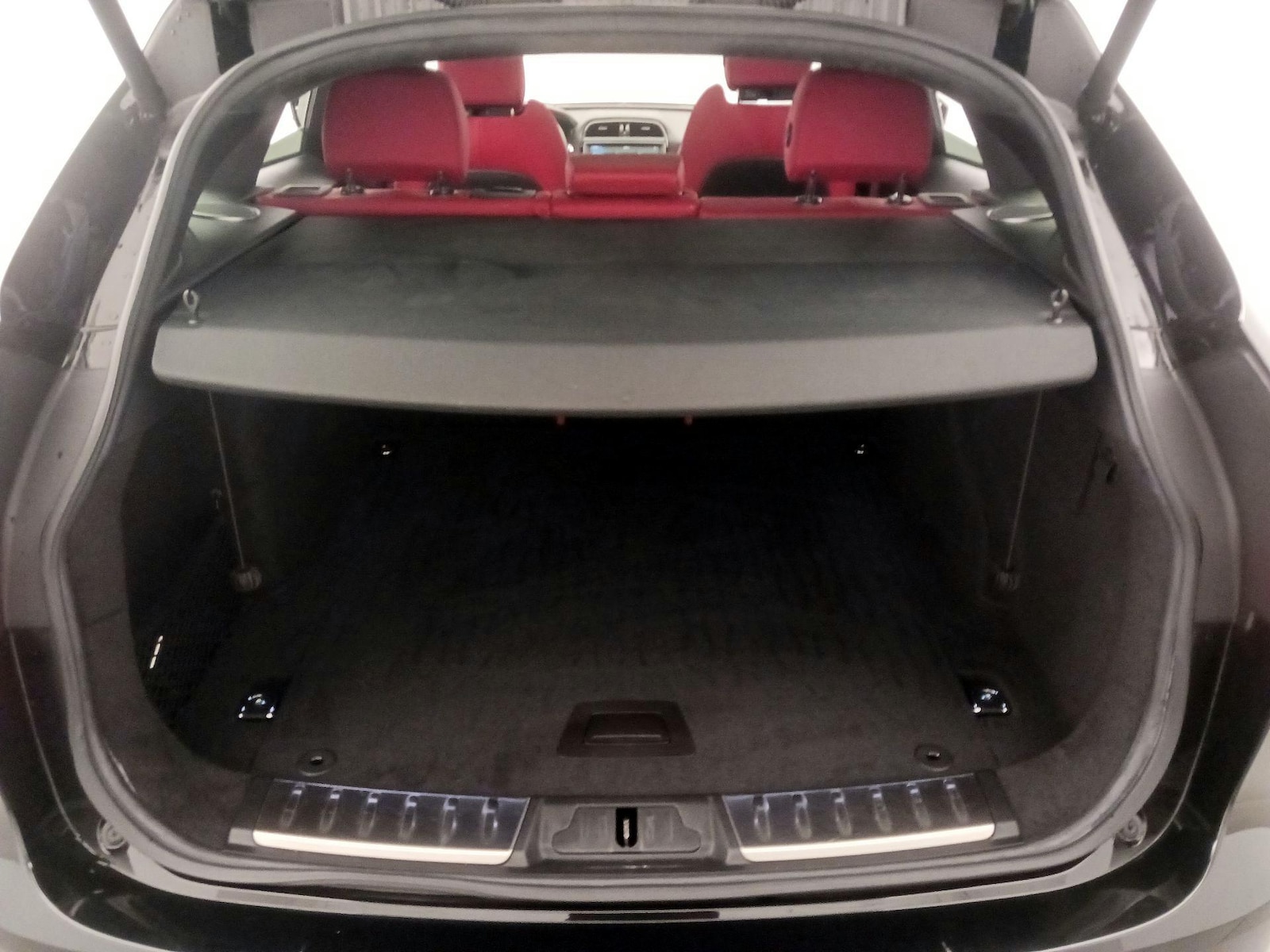 2020 Jaguar F-Pace S - Photo 23