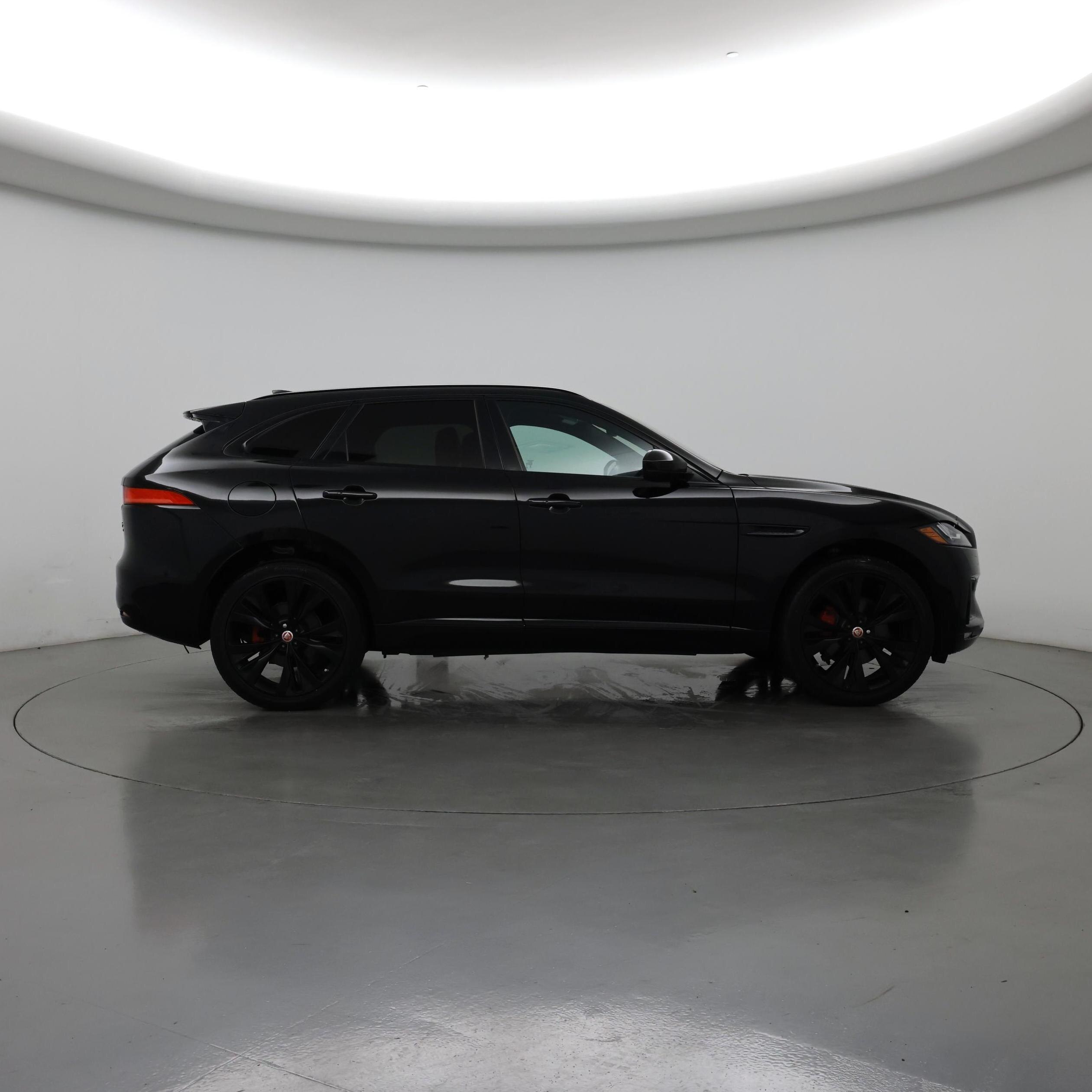 Thumbnail: 2020 Jaguar F-Pace - 7