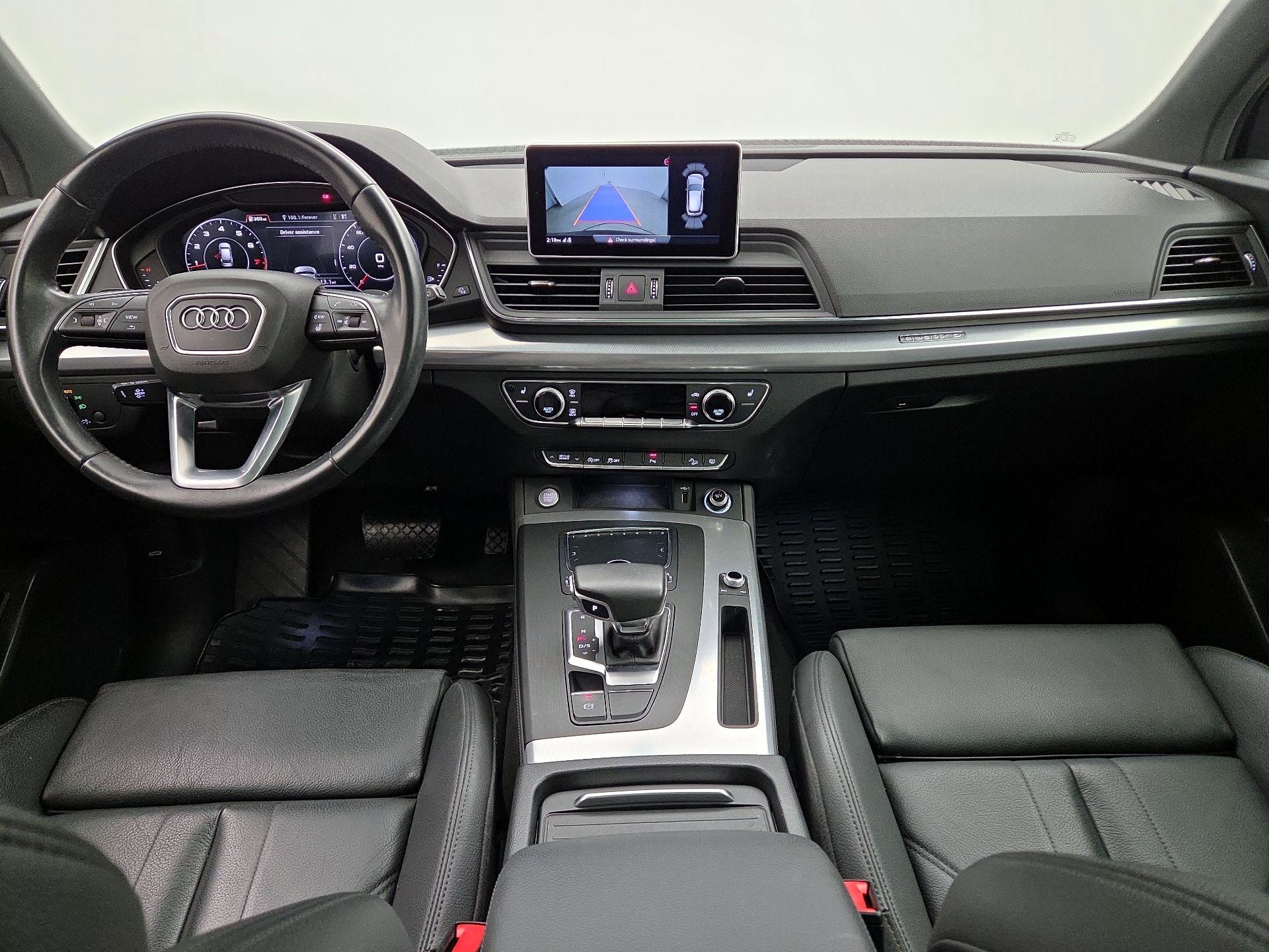 Thumbnail: 2020 Audi Q5 - 9