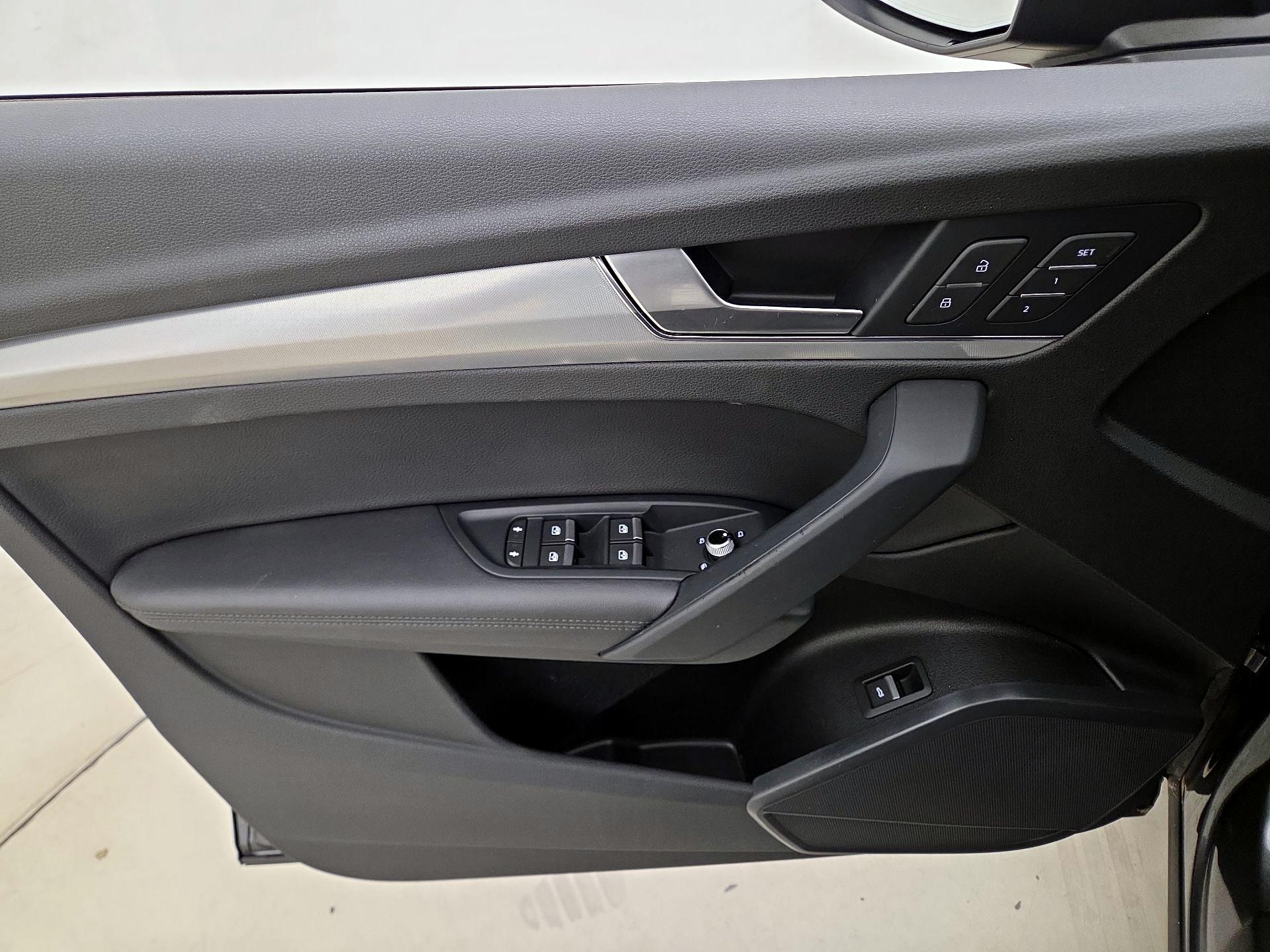 Thumbnail: 2020 Audi Q5 - 12