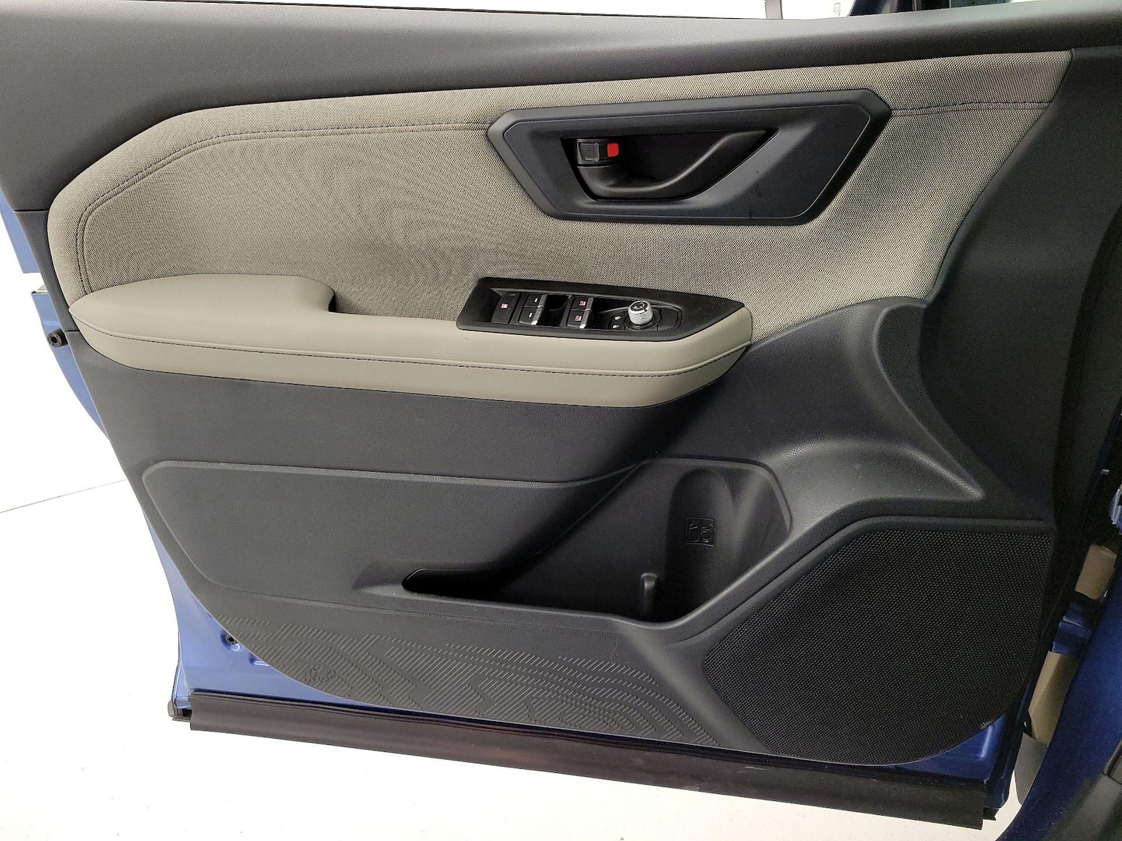 2026 Subaru Forester Premium - Photo 13