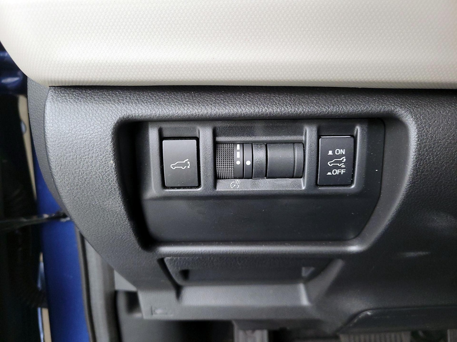 2026 Subaru Forester Premium - Photo 14