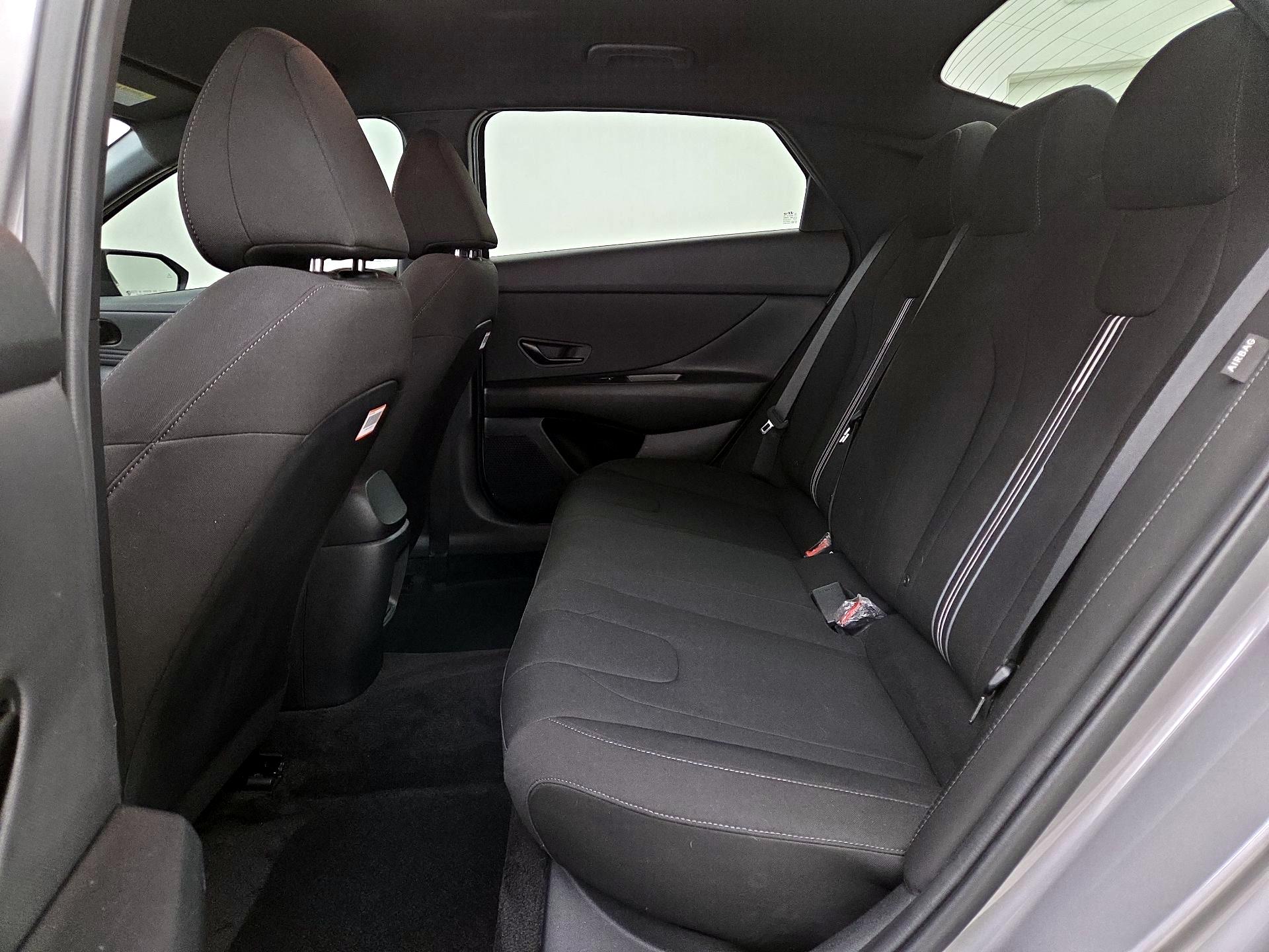 Thumbnail: 2025 Hyundai Elantra - 19