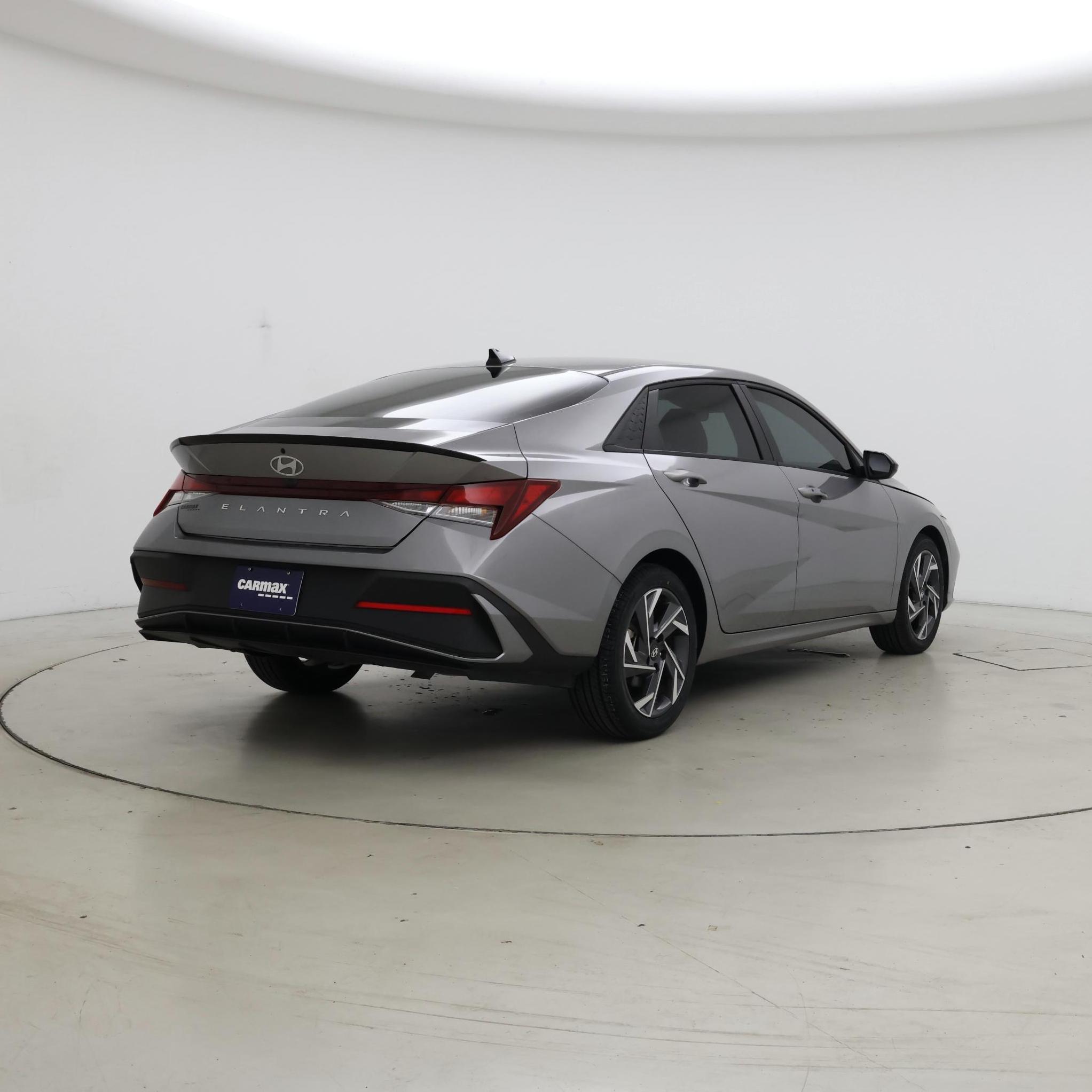 Thumbnail: 2025 Hyundai Elantra - 8