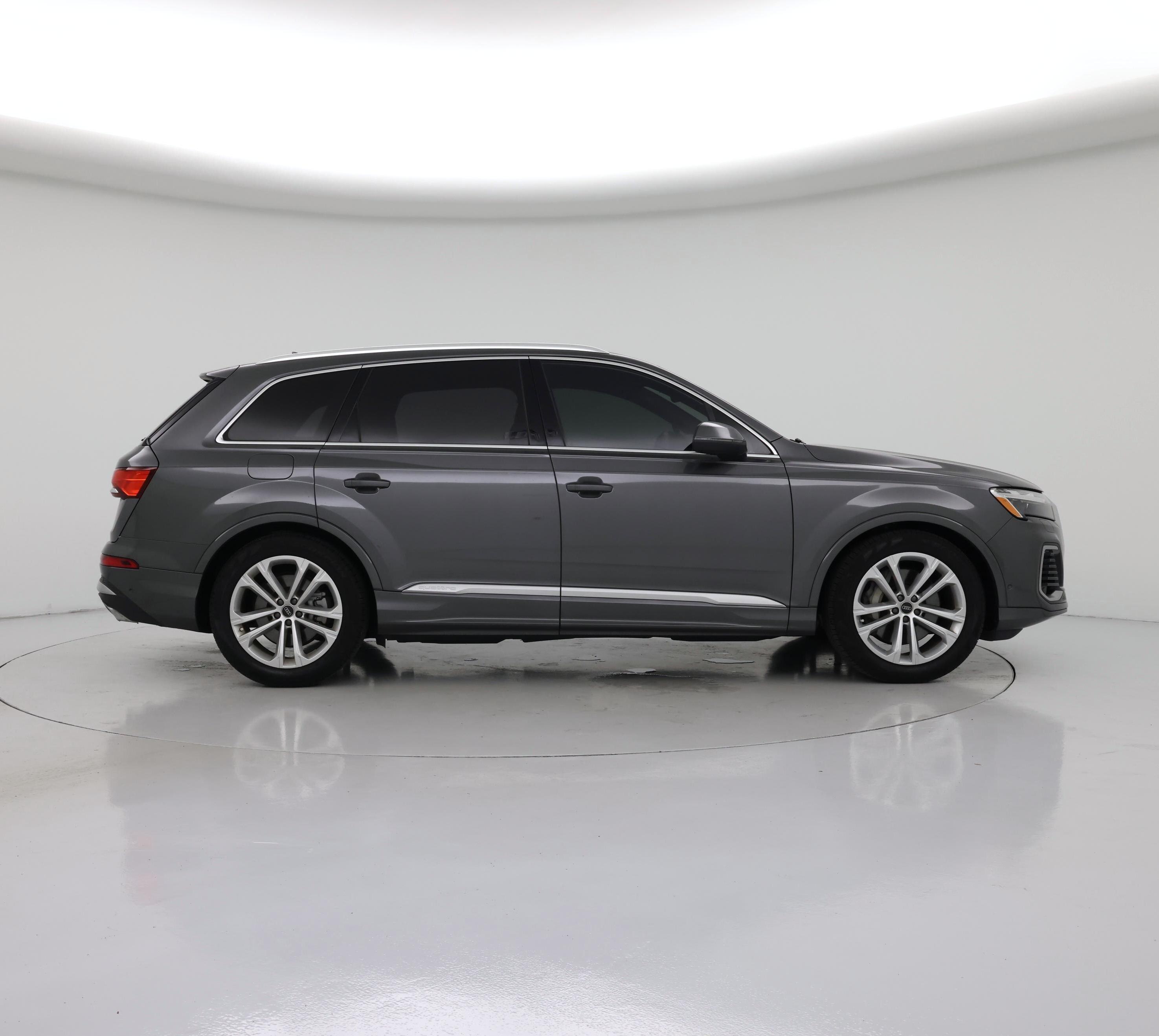 Thumbnail: 2025 Audi Q7 - 7