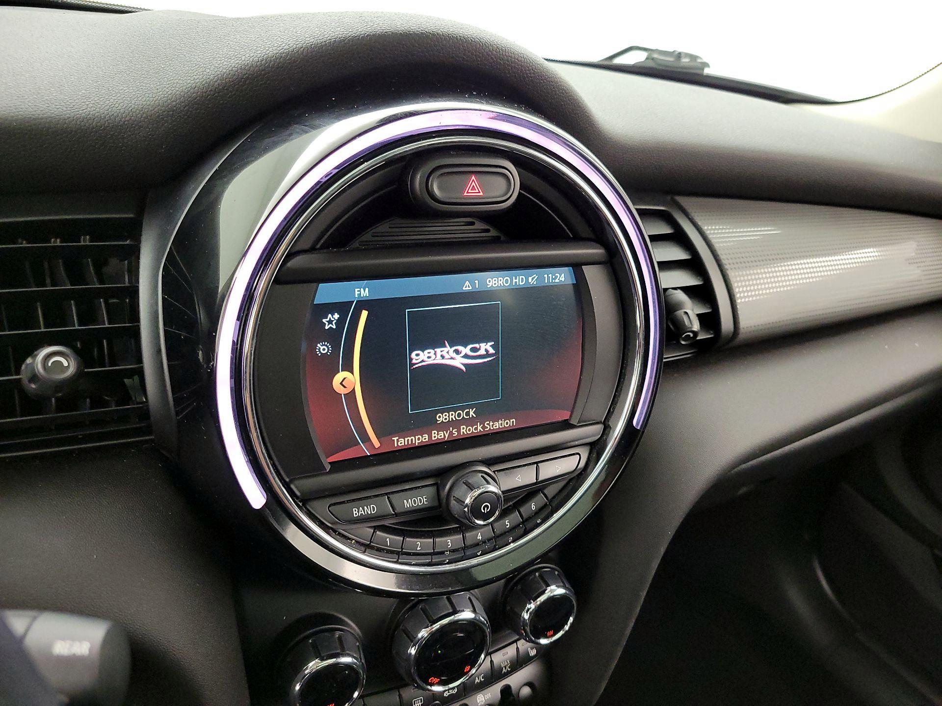 Thumbnail: 2019 MINI Cooper Hardtop - 15