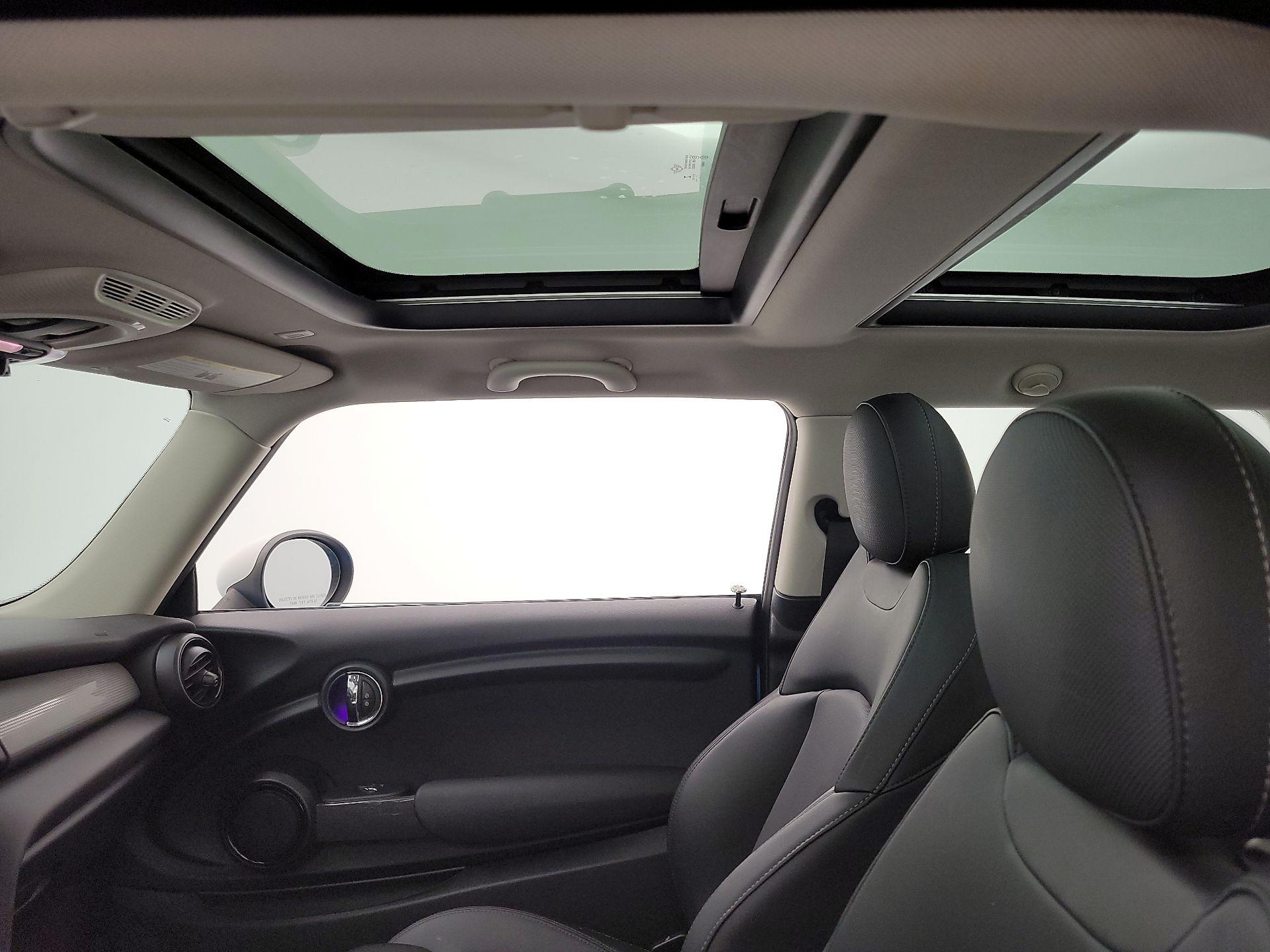 Thumbnail: 2019 MINI Cooper Hardtop - 19