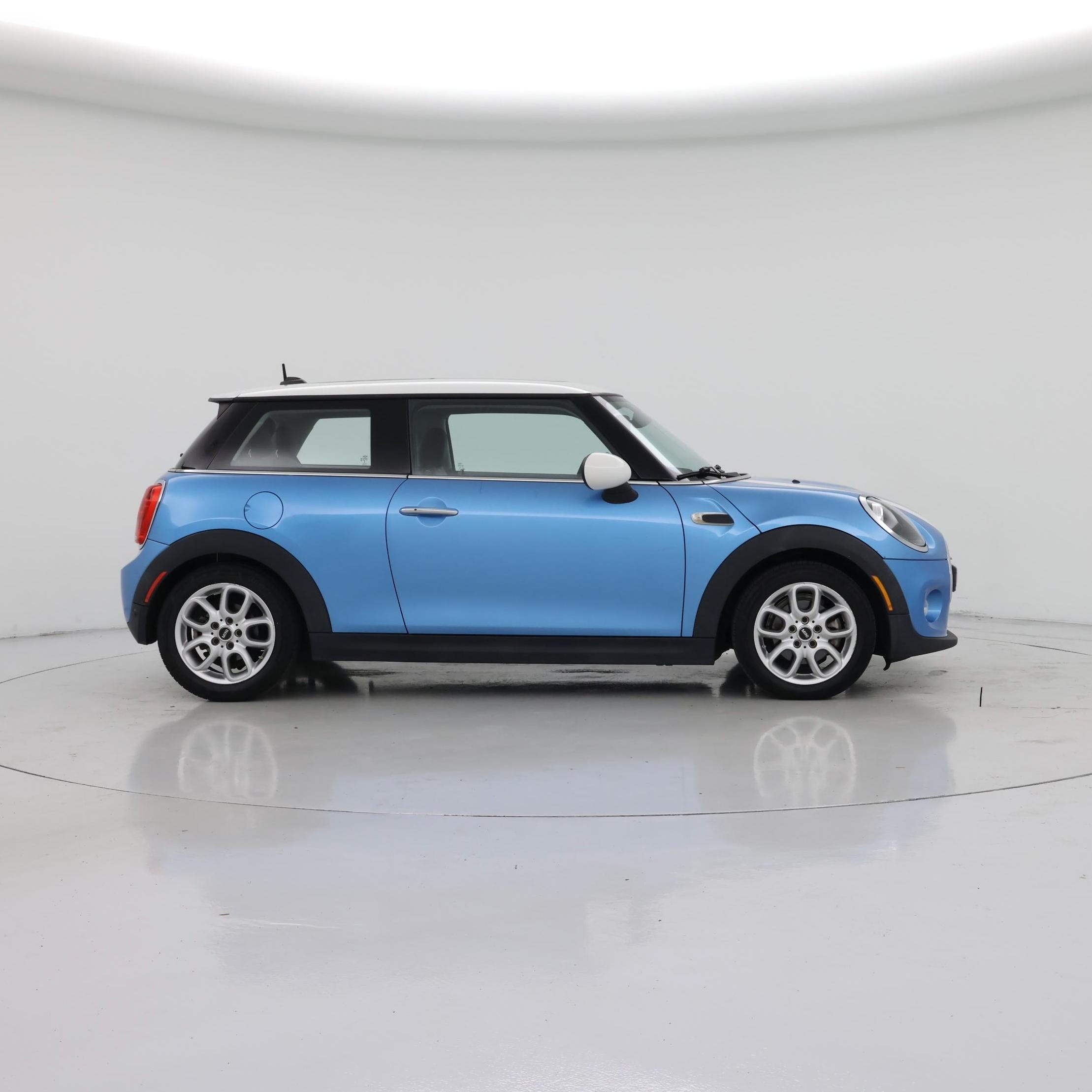 Thumbnail: 2019 MINI Cooper Hardtop - 7