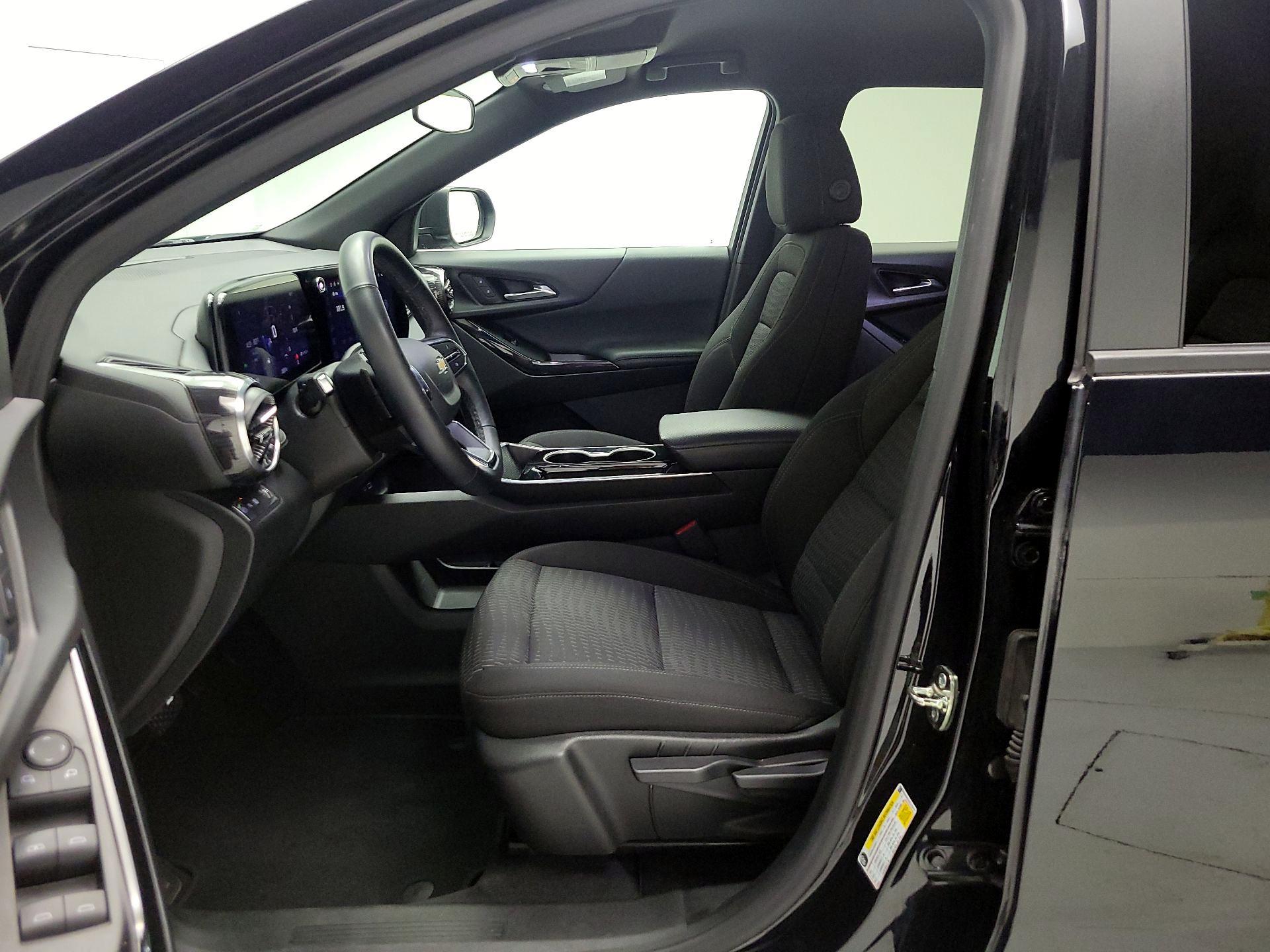 Thumbnail: 2025 Chevrolet Equinox - 11