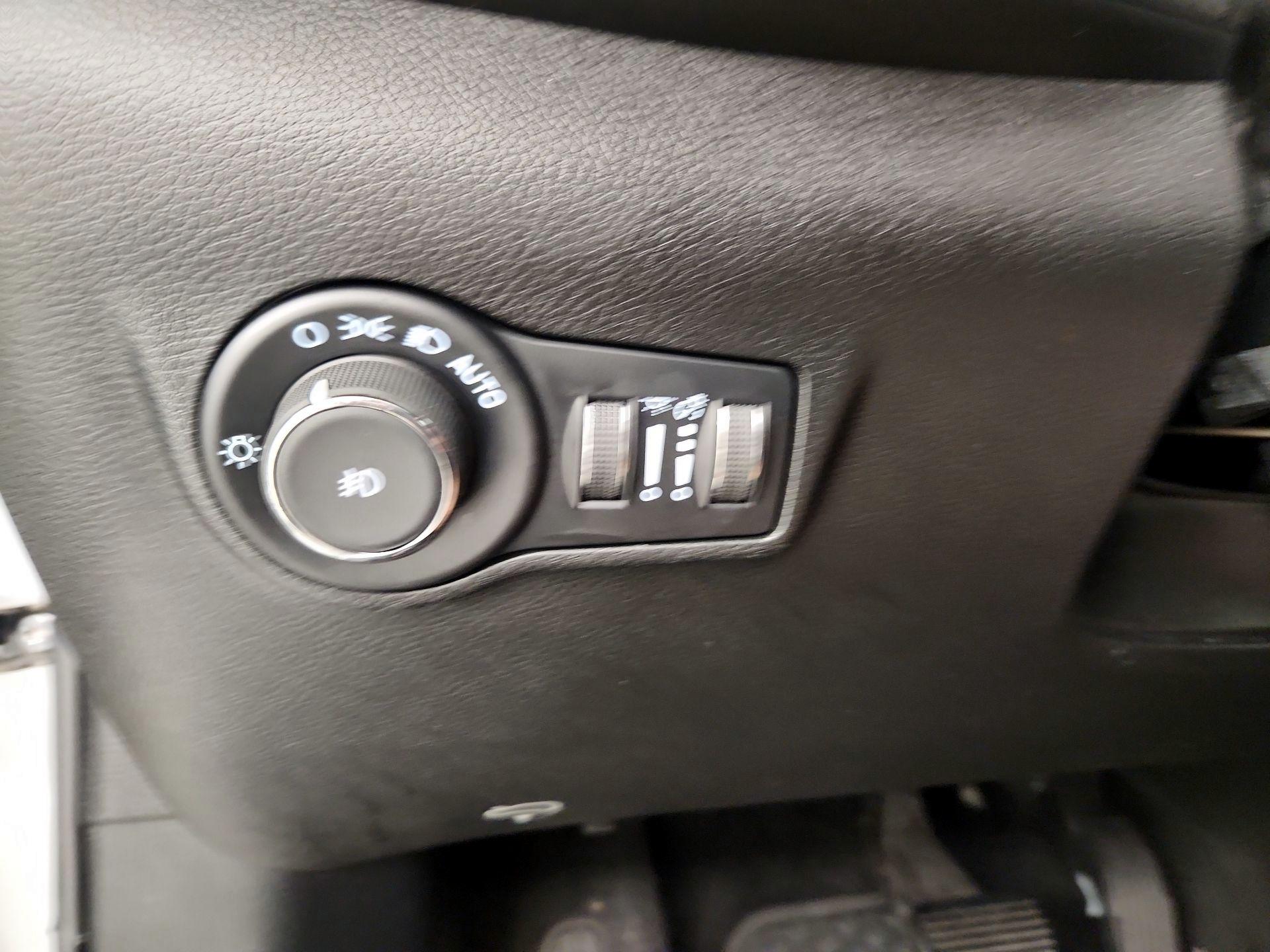 Thumbnail: 2025 Jeep Compass - 13