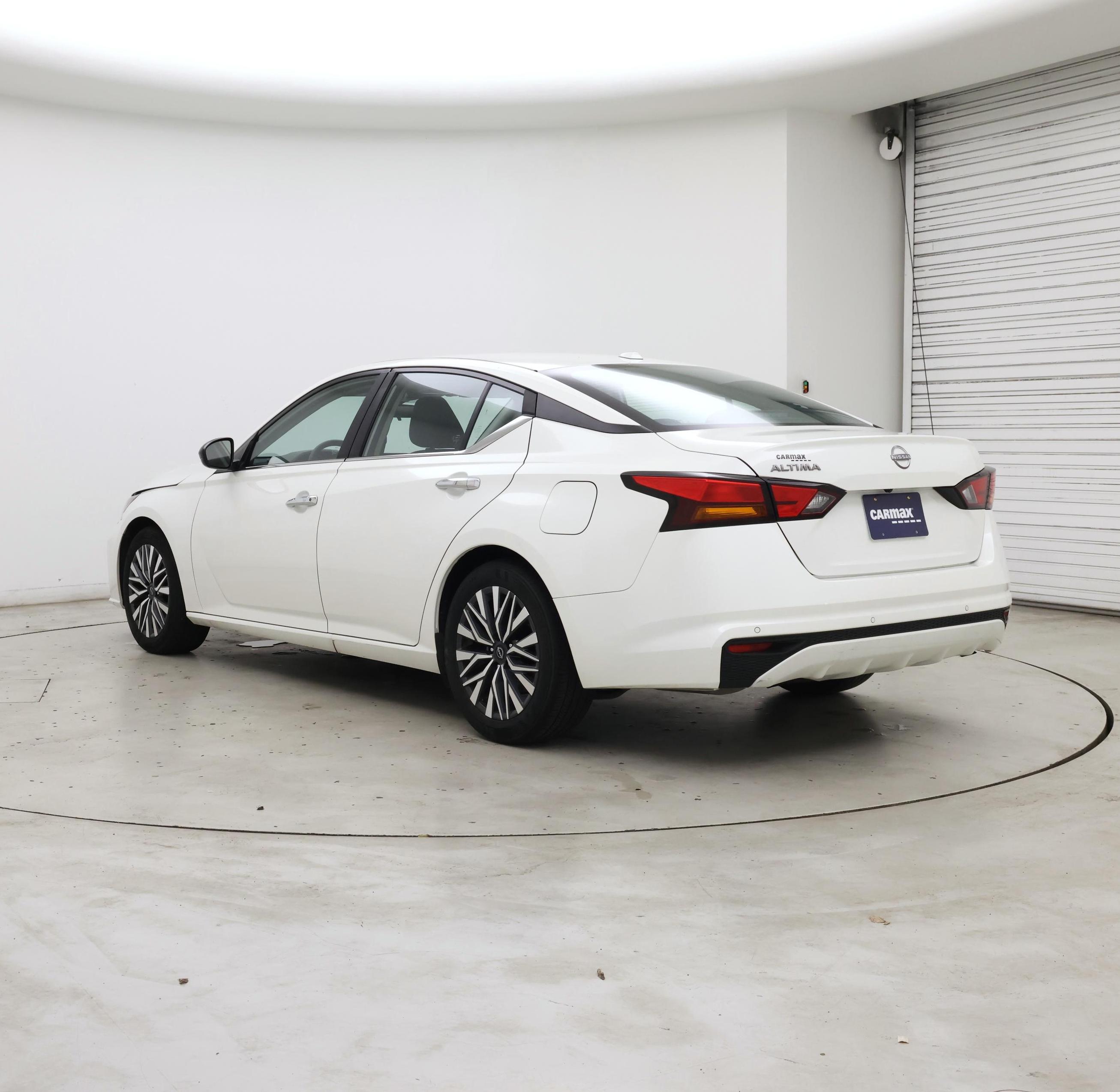 Thumbnail: 2025 Nissan Altima - 2