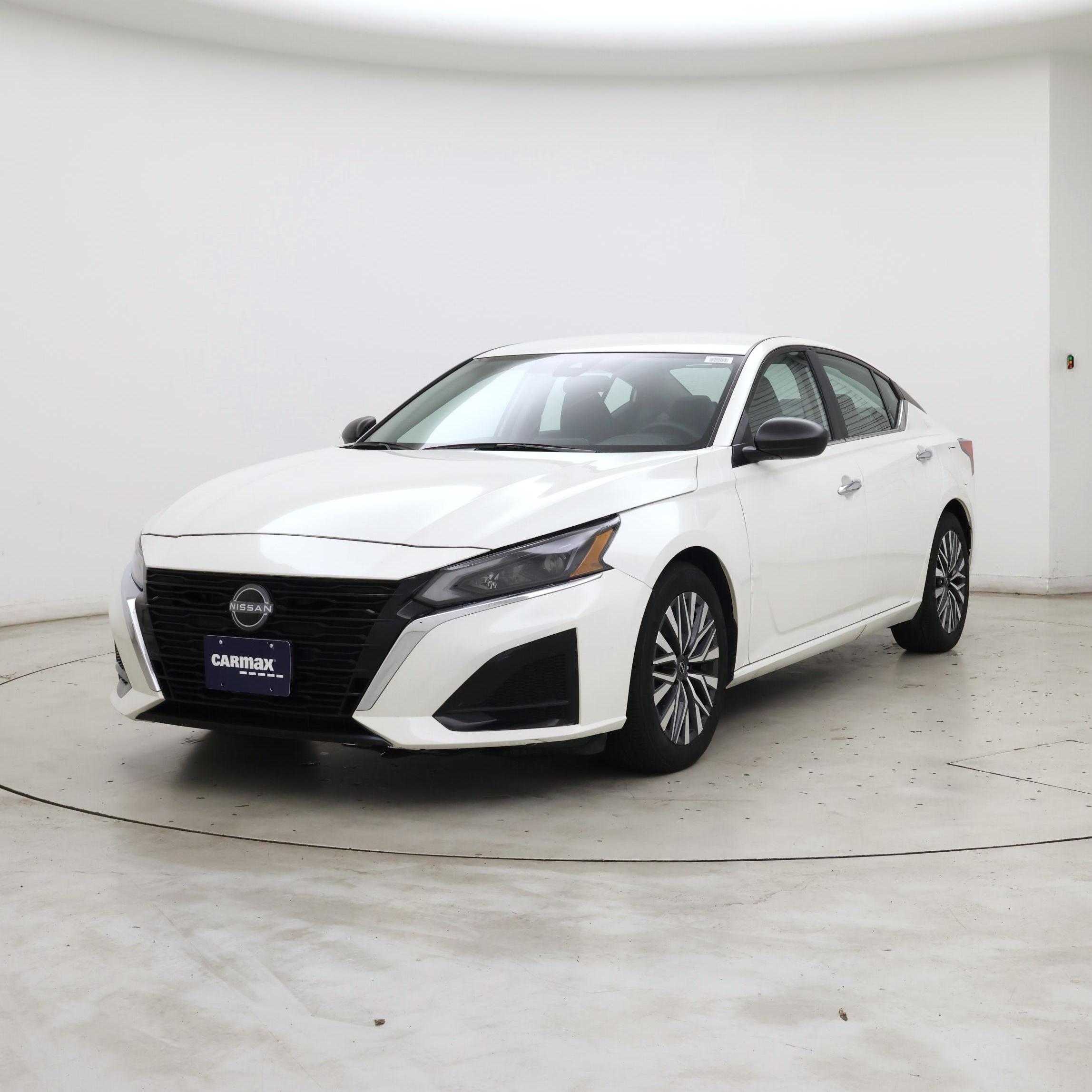 Thumbnail: 2025 Nissan Altima - 4