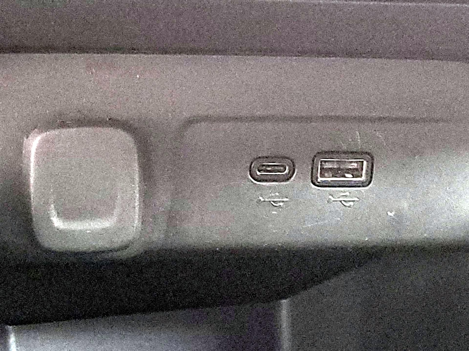 2025 Chevrolet Trax LT - Photo 19