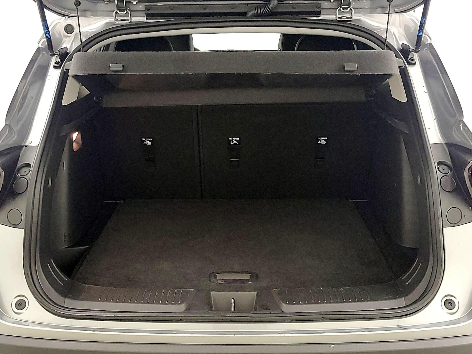 2025 Chevrolet Trax LT - Photo 21