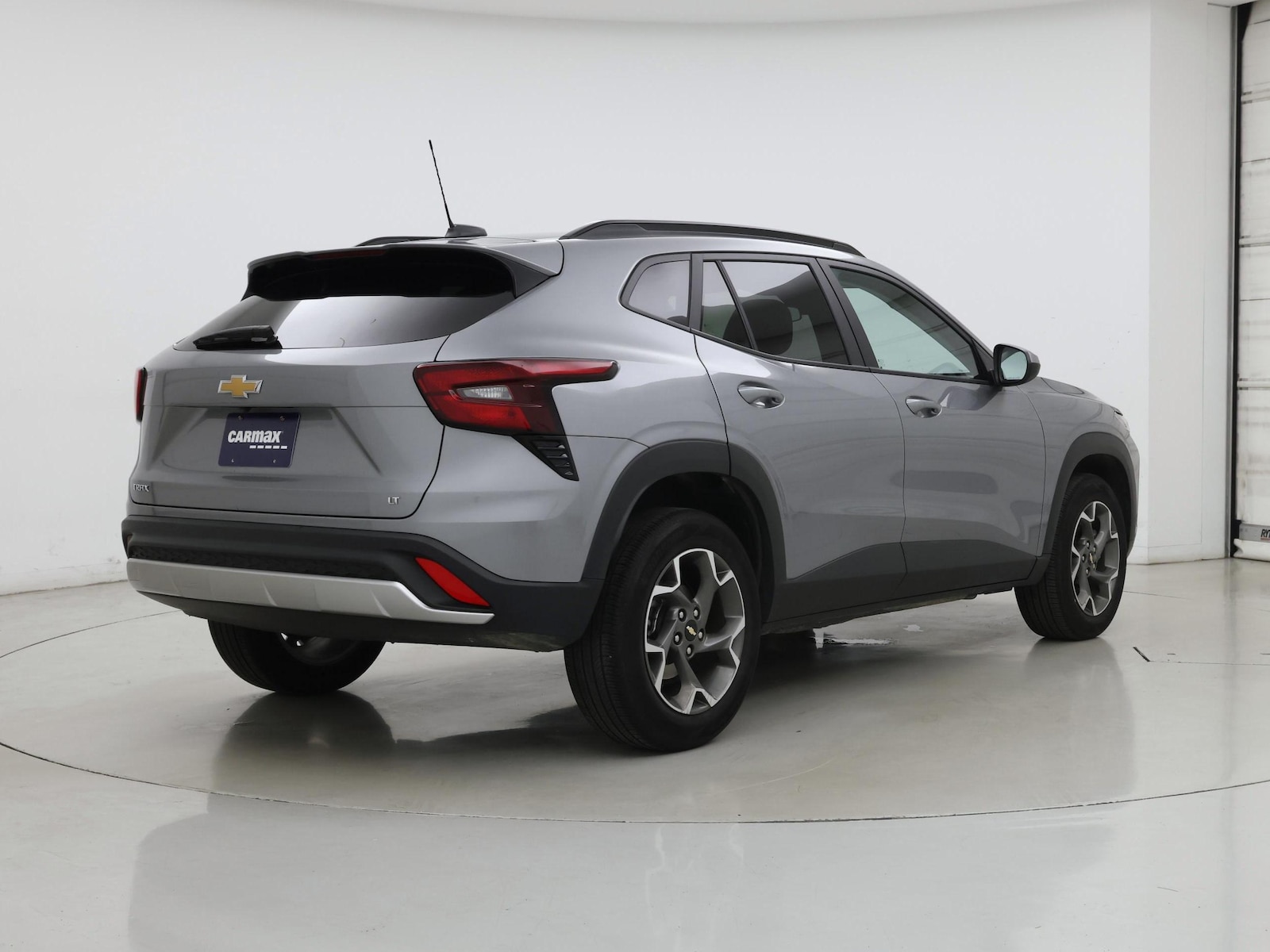 2025 Chevrolet Trax LT - Photo 9