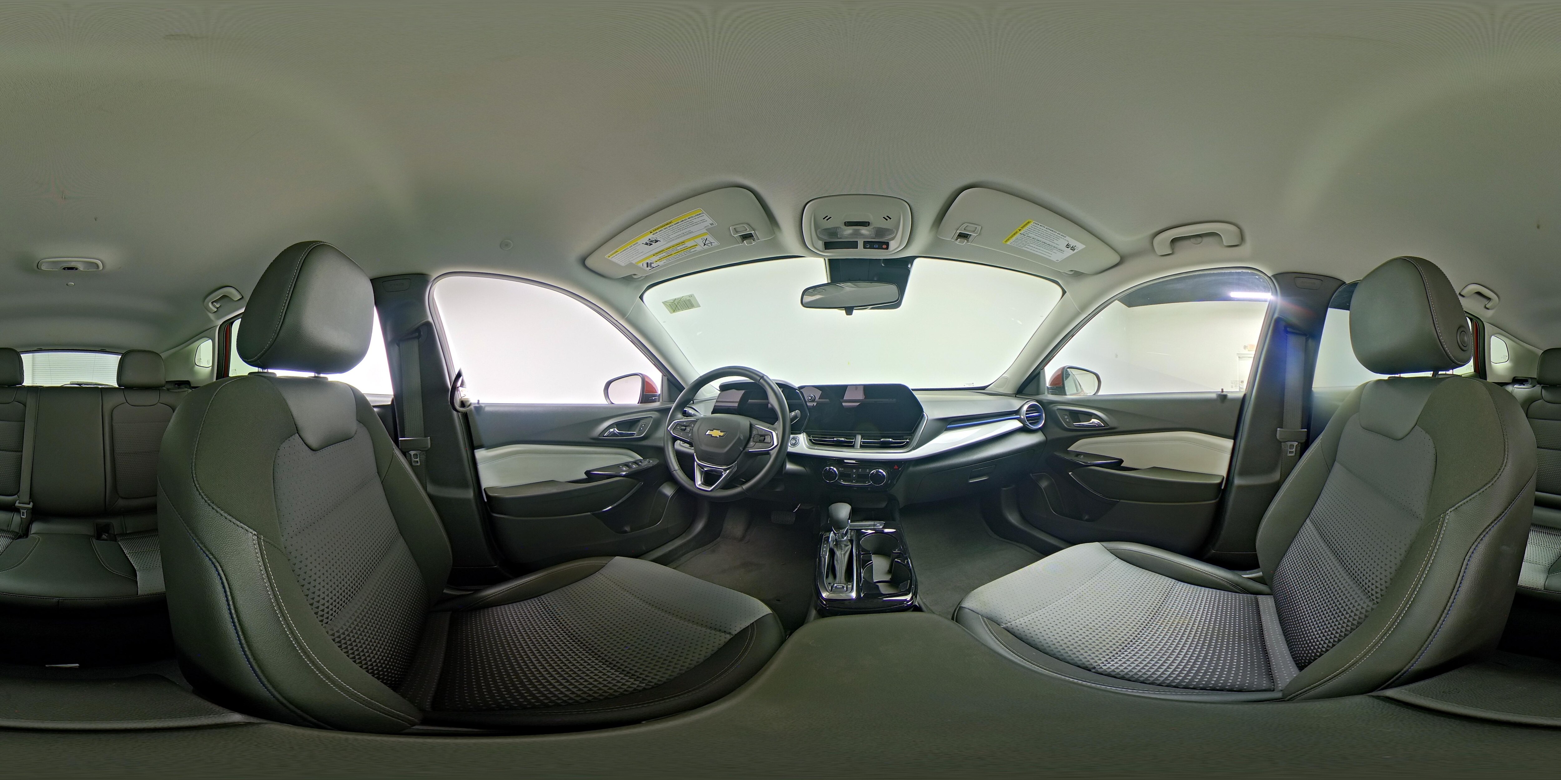 2025 Chevrolet Trax LT - Photo 27
