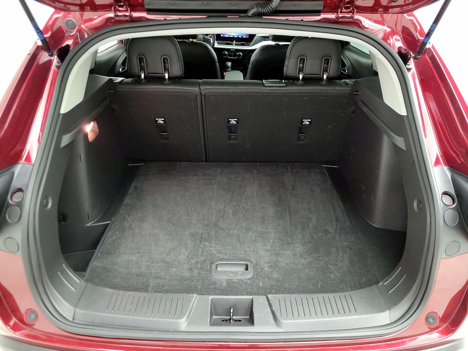 2025 Chevrolet Trax LT - Photo 22