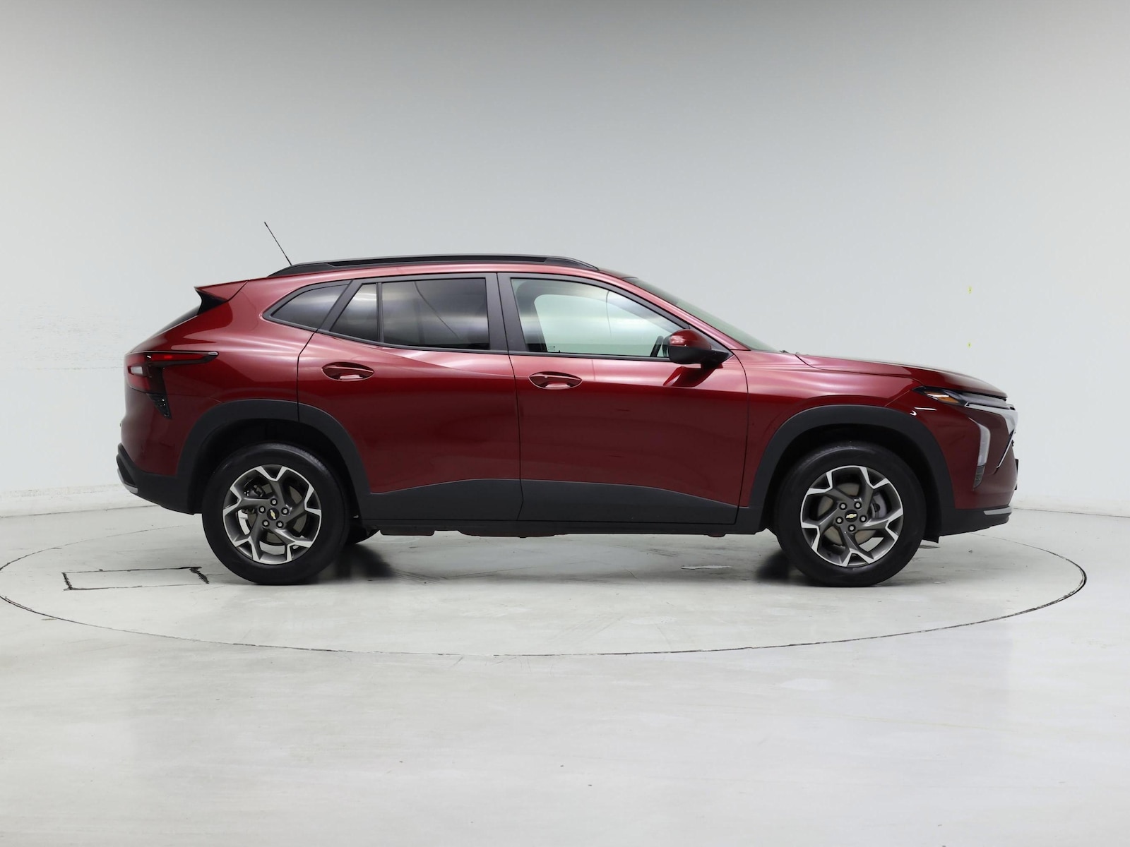 2025 Chevrolet Trax LT - Photo 8
