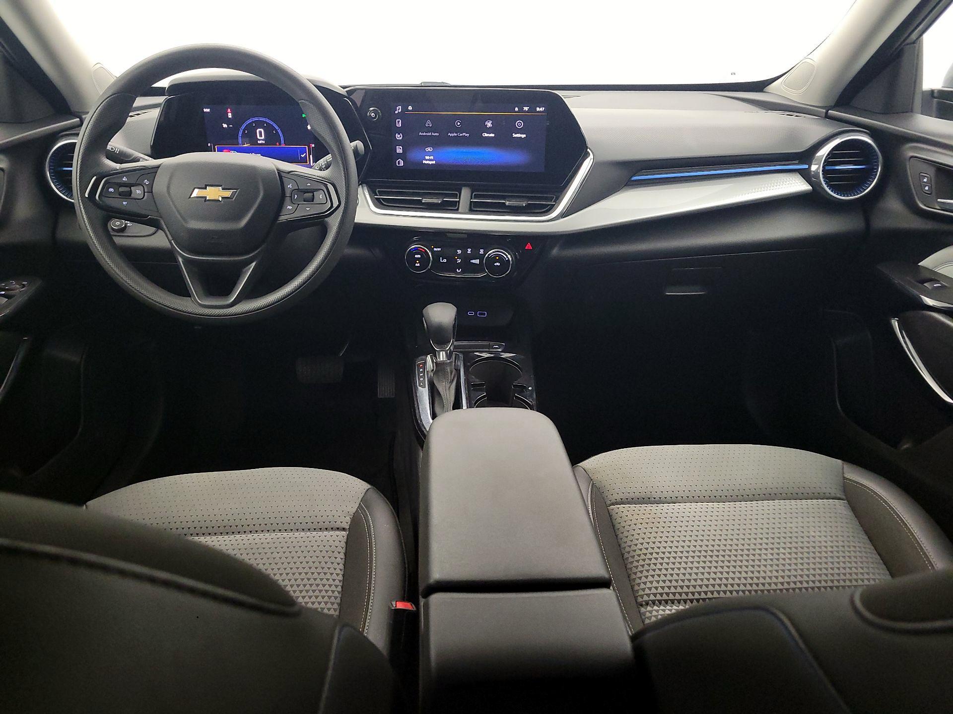 Thumbnail: 2025 Chevrolet Trax - 9
