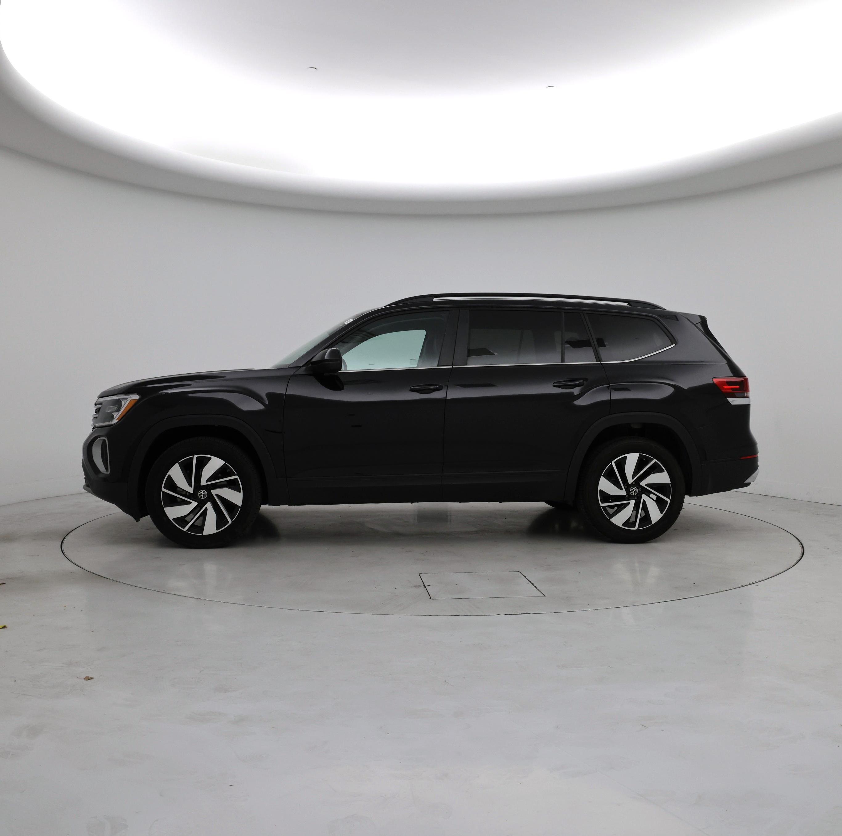 Thumbnail: 2026 Volkswagen Atlas - 3