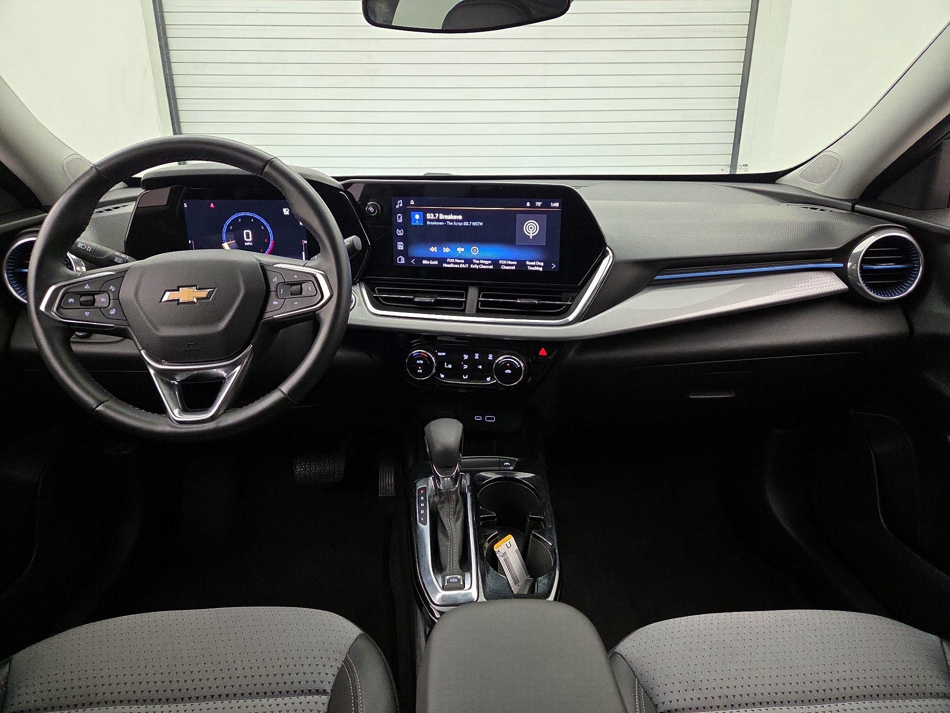 Thumbnail: 2025 Chevrolet Trax - 9