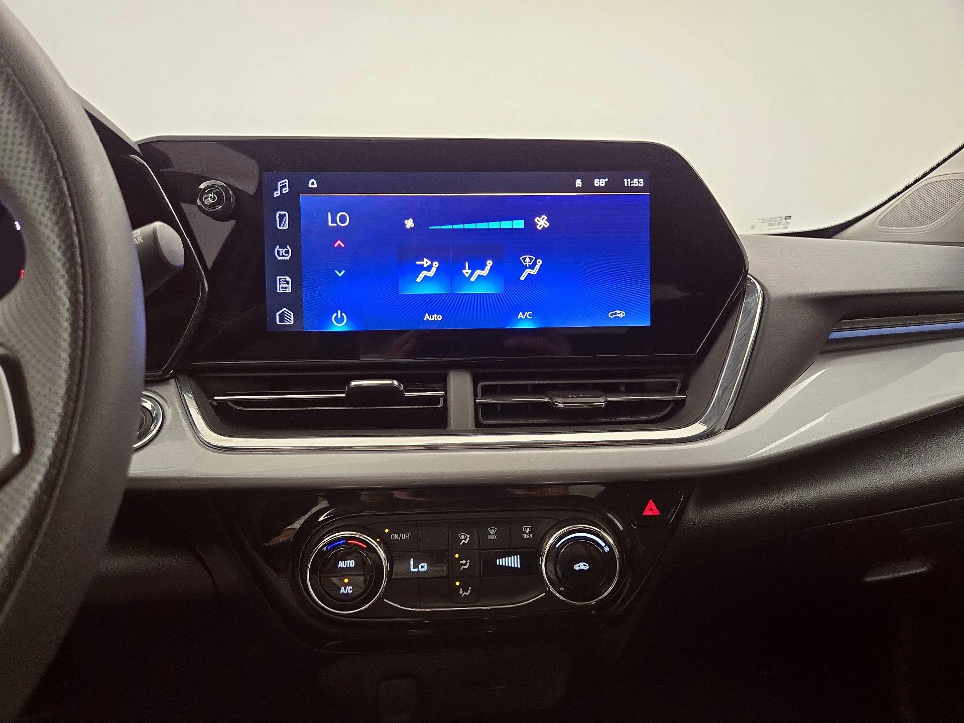 Thumbnail: 2025 Chevrolet Trax - 16