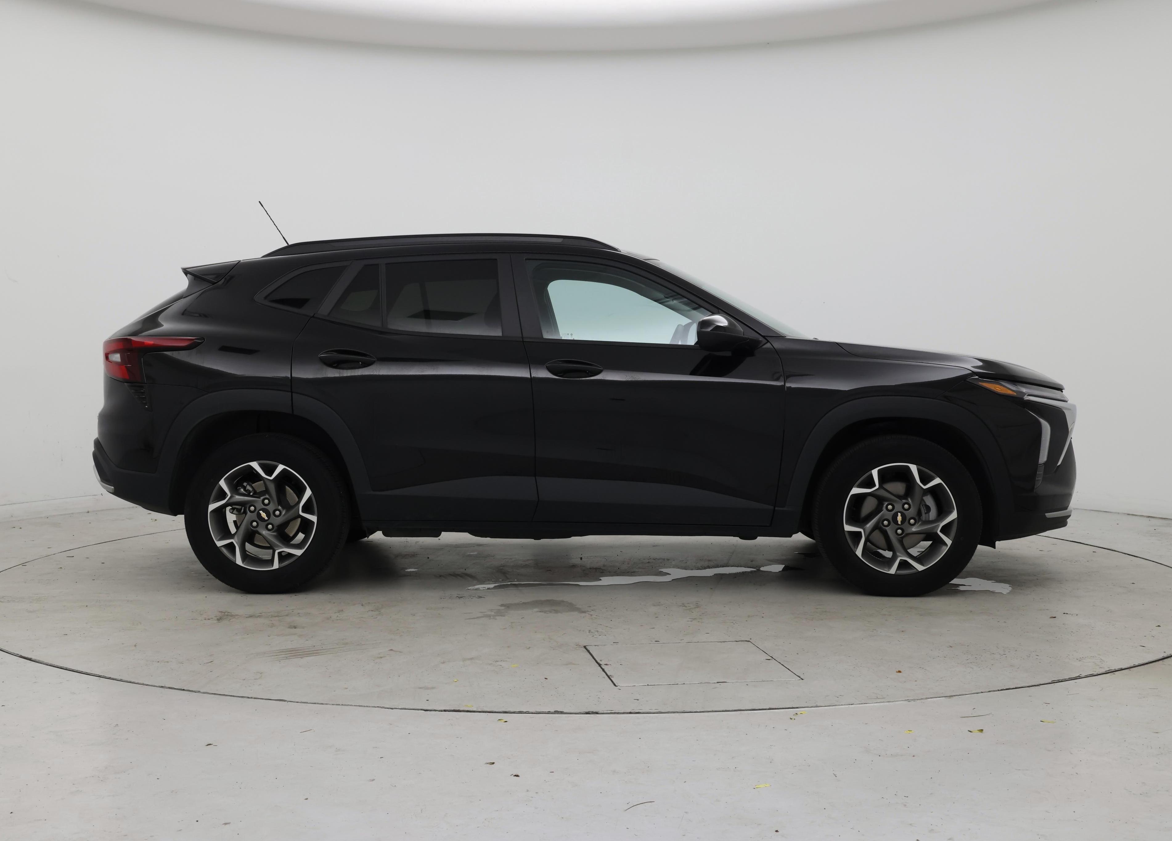 Thumbnail: 2025 Chevrolet Trax - 7