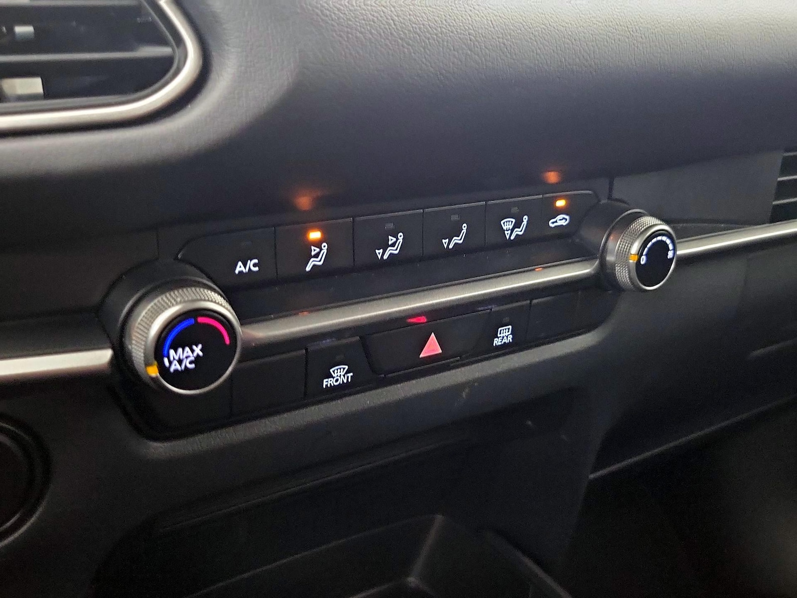 2024 Mazda CX-30 S - Photo 17