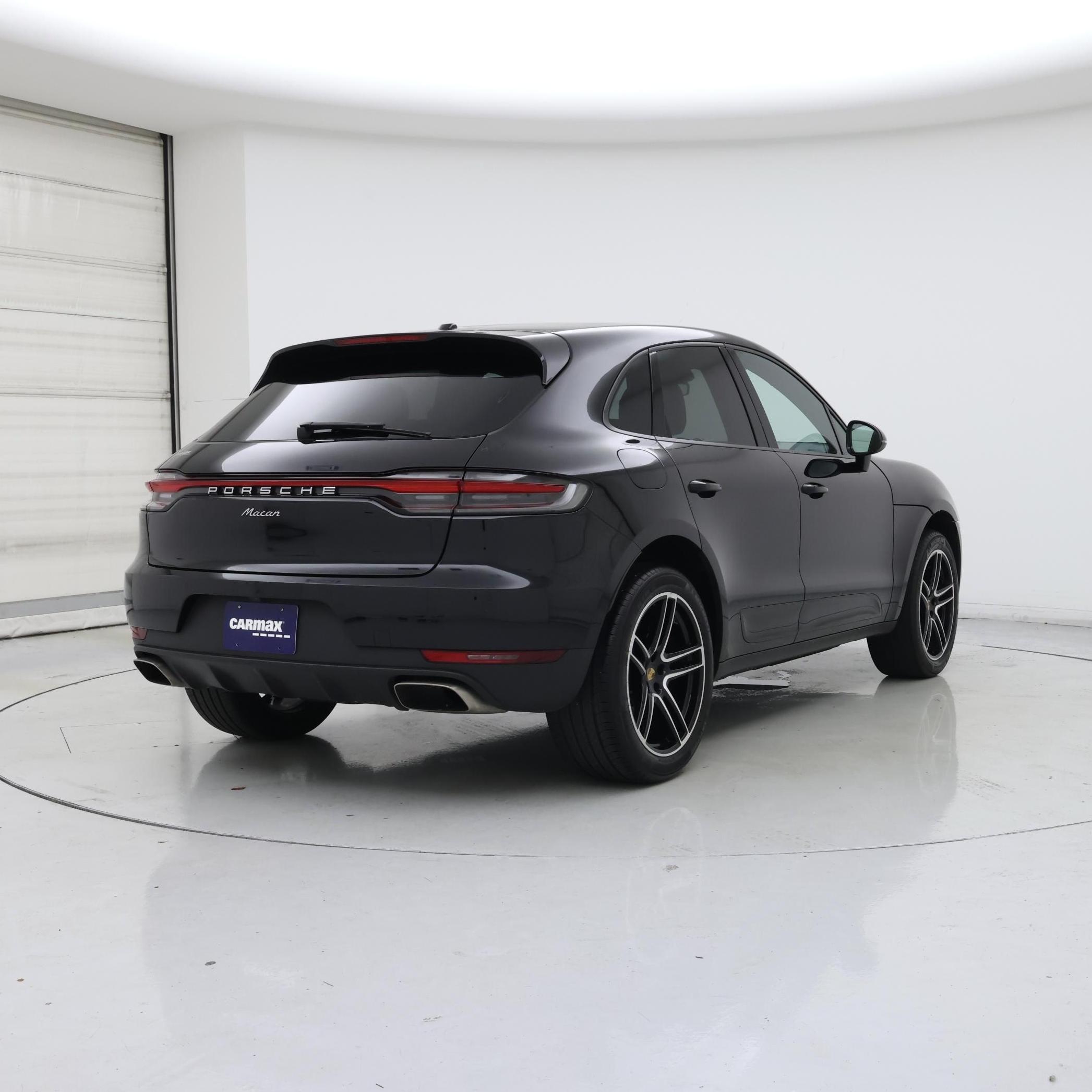 Thumbnail: 2021 Porsche Macan - 8