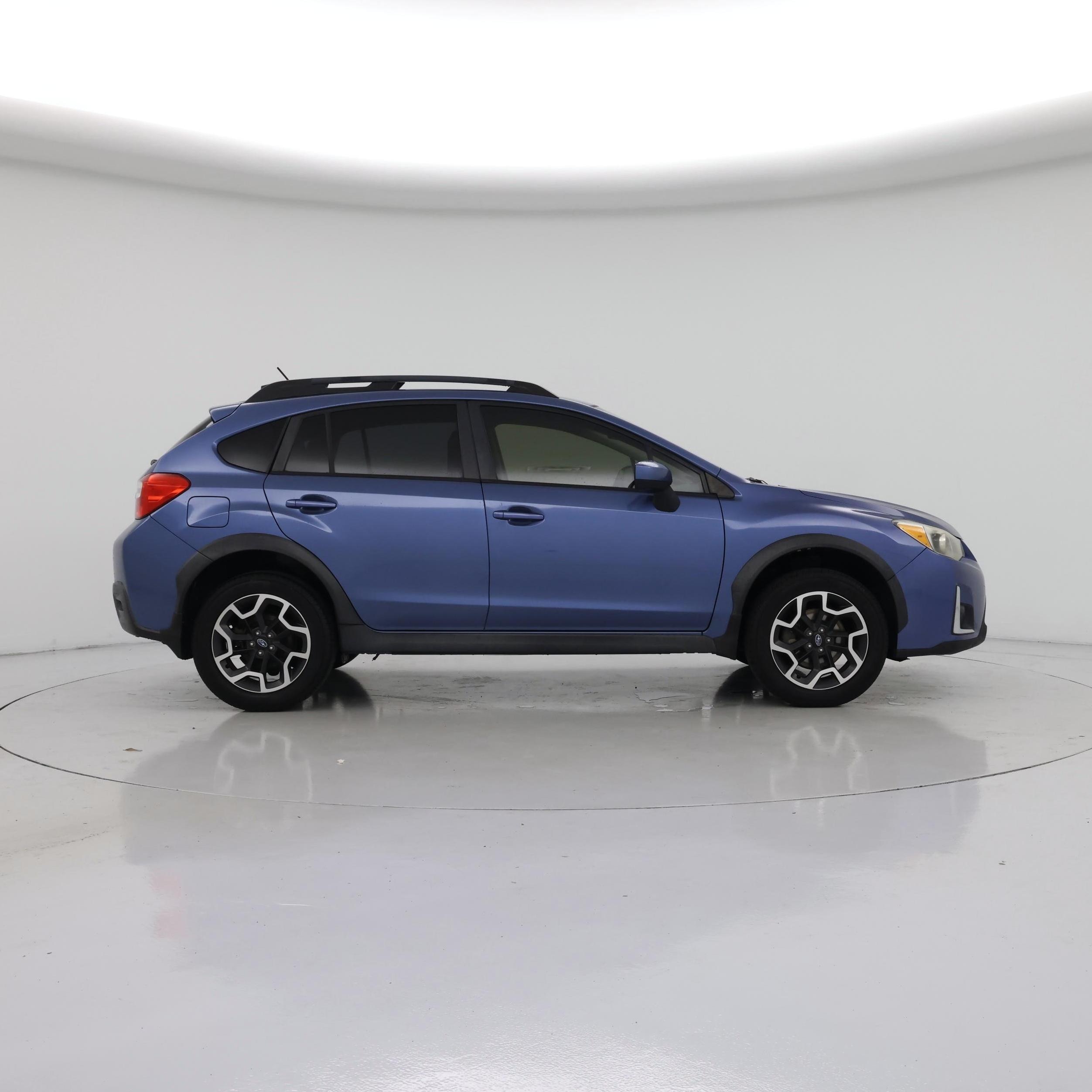 Thumbnail: 2017 Subaru Crosstrek - 7